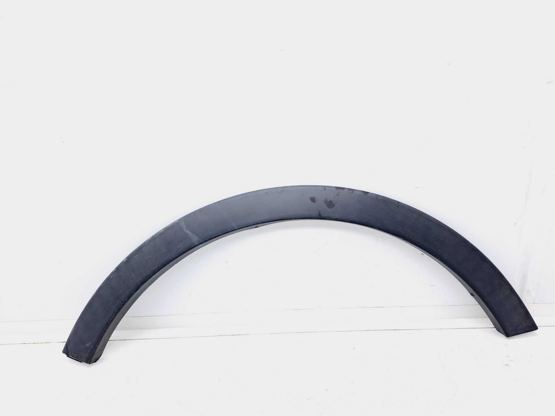 Recambio de aletin trasero derecho para ssangyong korando 2.0 td cat referencia OEM IAM 7954034000  