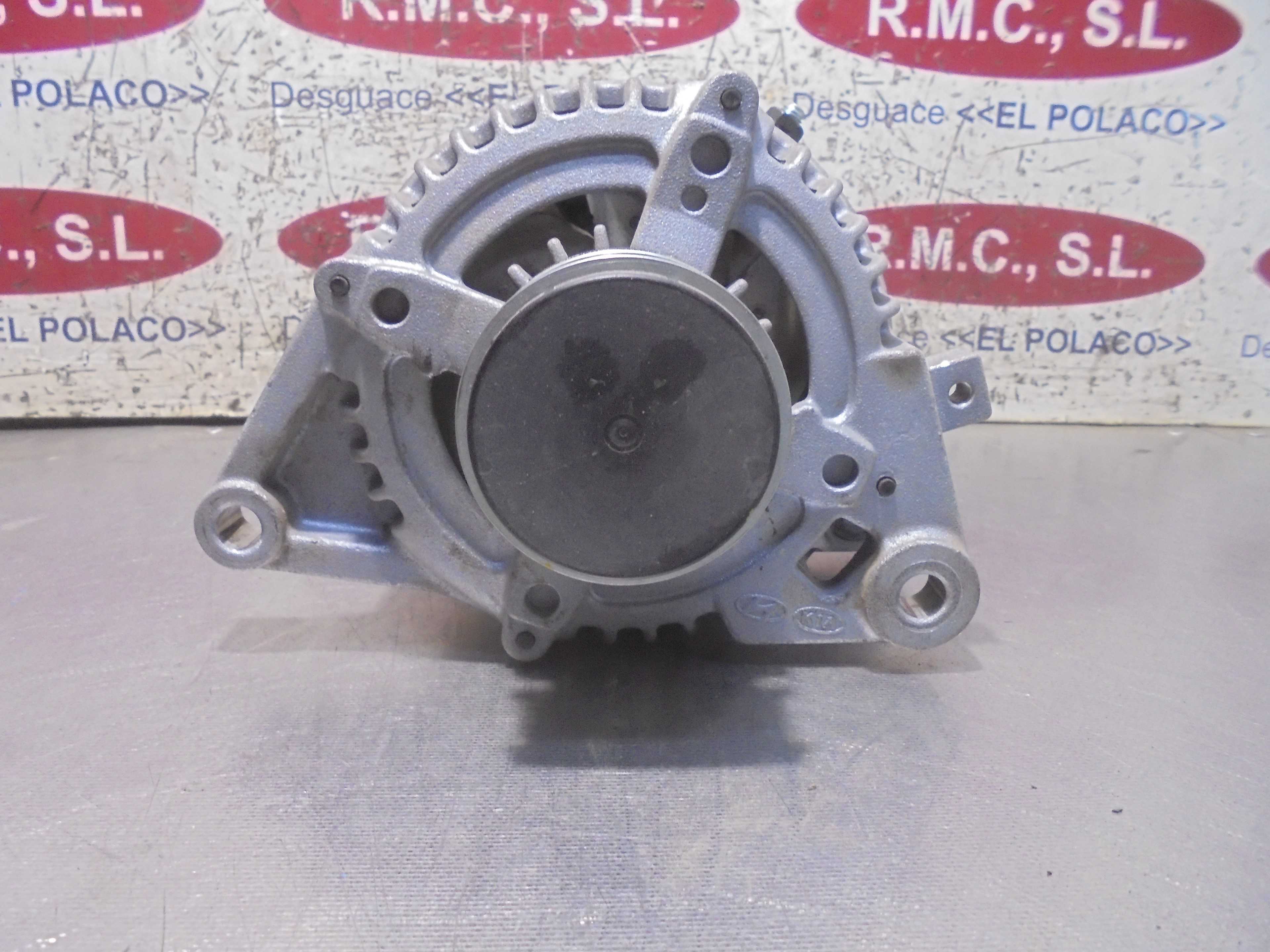 Recambio de alternador para hyundai i30 (gd) style referencia OEM IAM 373002A700  