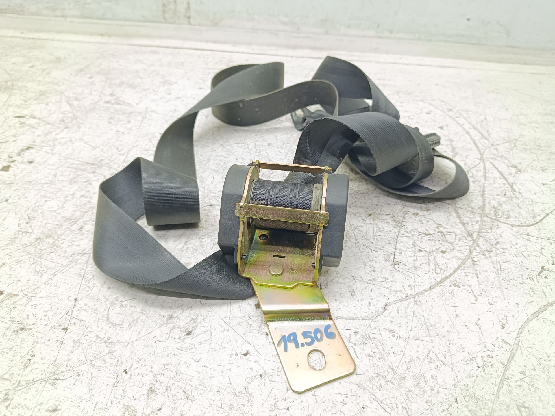 Recambio de cinturon seguridad delantero izquierdo para citroën xsara berlina 2.0 hdi 66kw premier referencia OEM IAM 100KLE07  