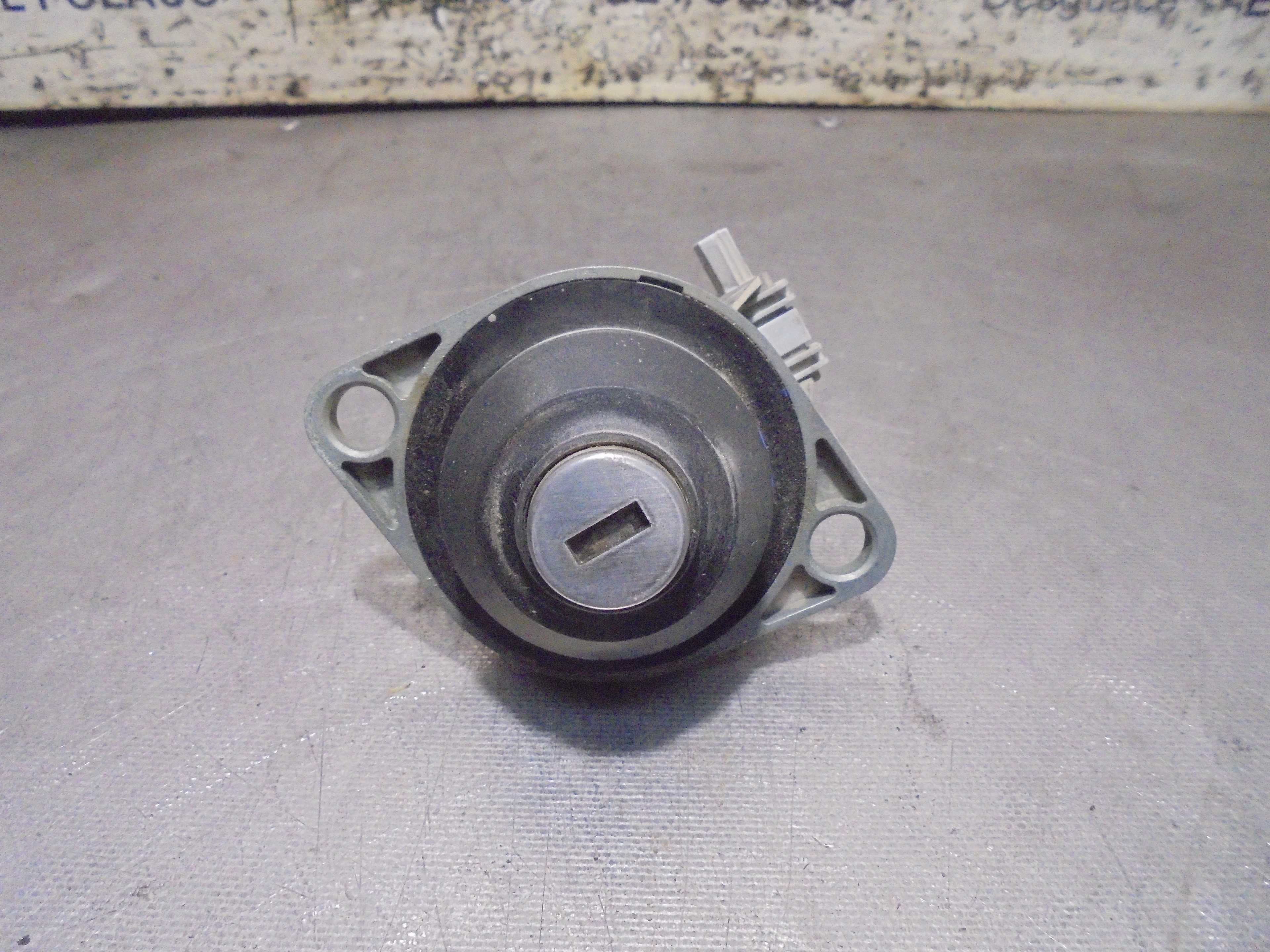 Recambio de bombin porton trasero para bmw serie 5 berlina (e39) 525d referencia OEM IAM   