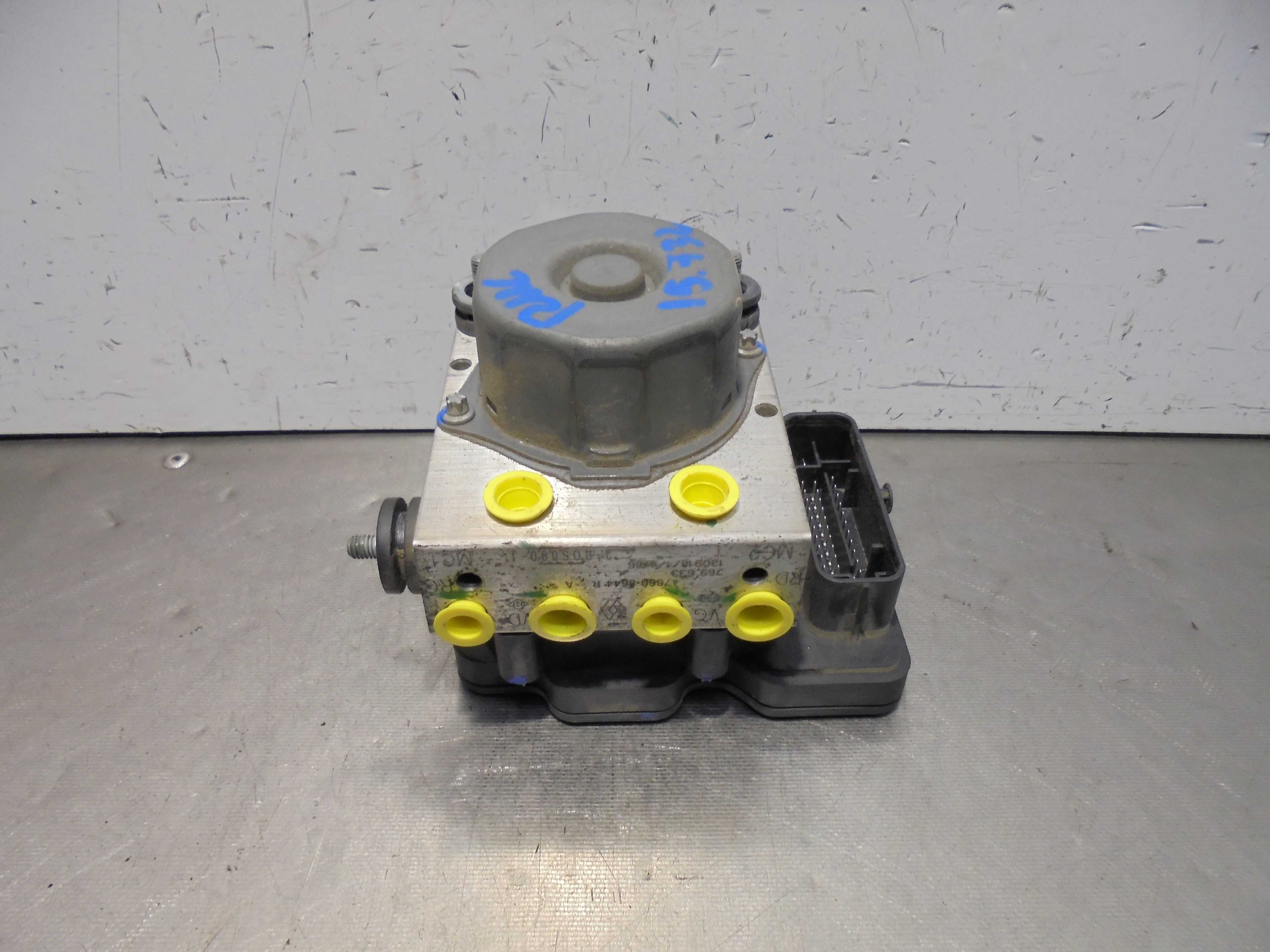 Recambio de abs para dacia sandero stepway referencia OEM IAM 476608644R  