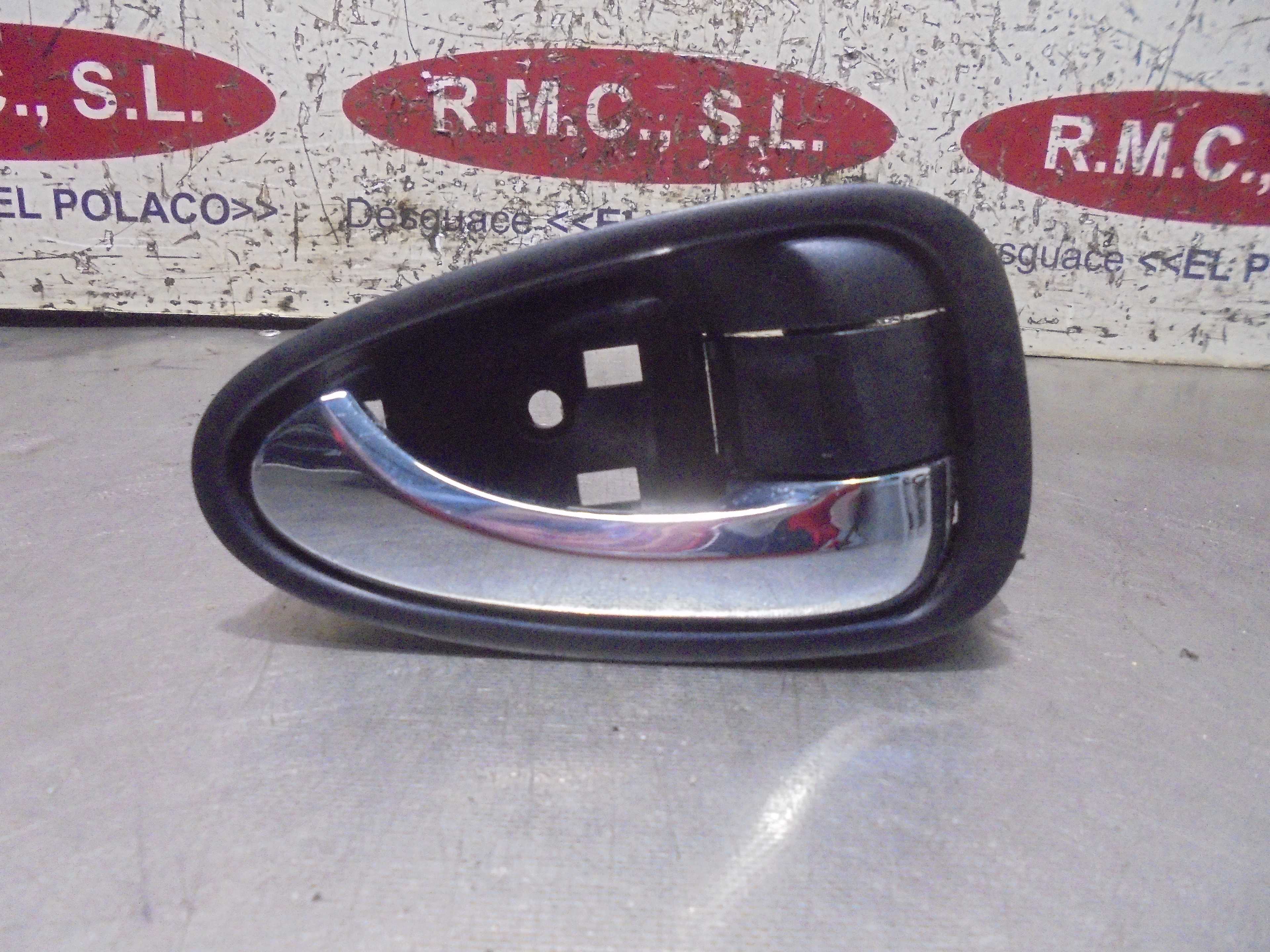 Recambio de maneta interior trasera derecha para toyota avensis cross sport (t27) active referencia OEM IAM   