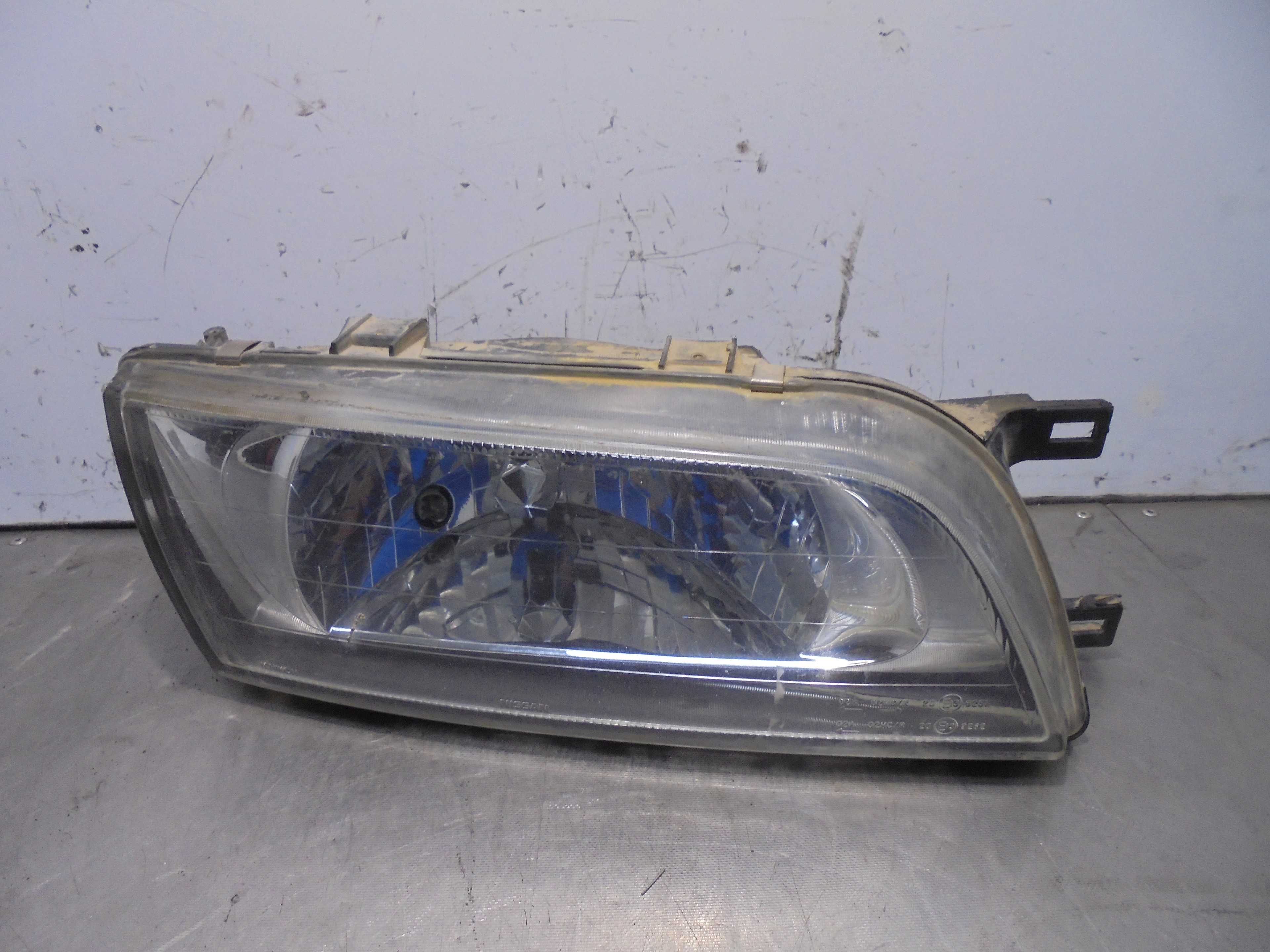Recambio de faro derecho para nissan almera (n15) competence (1998) referencia OEM IAM   