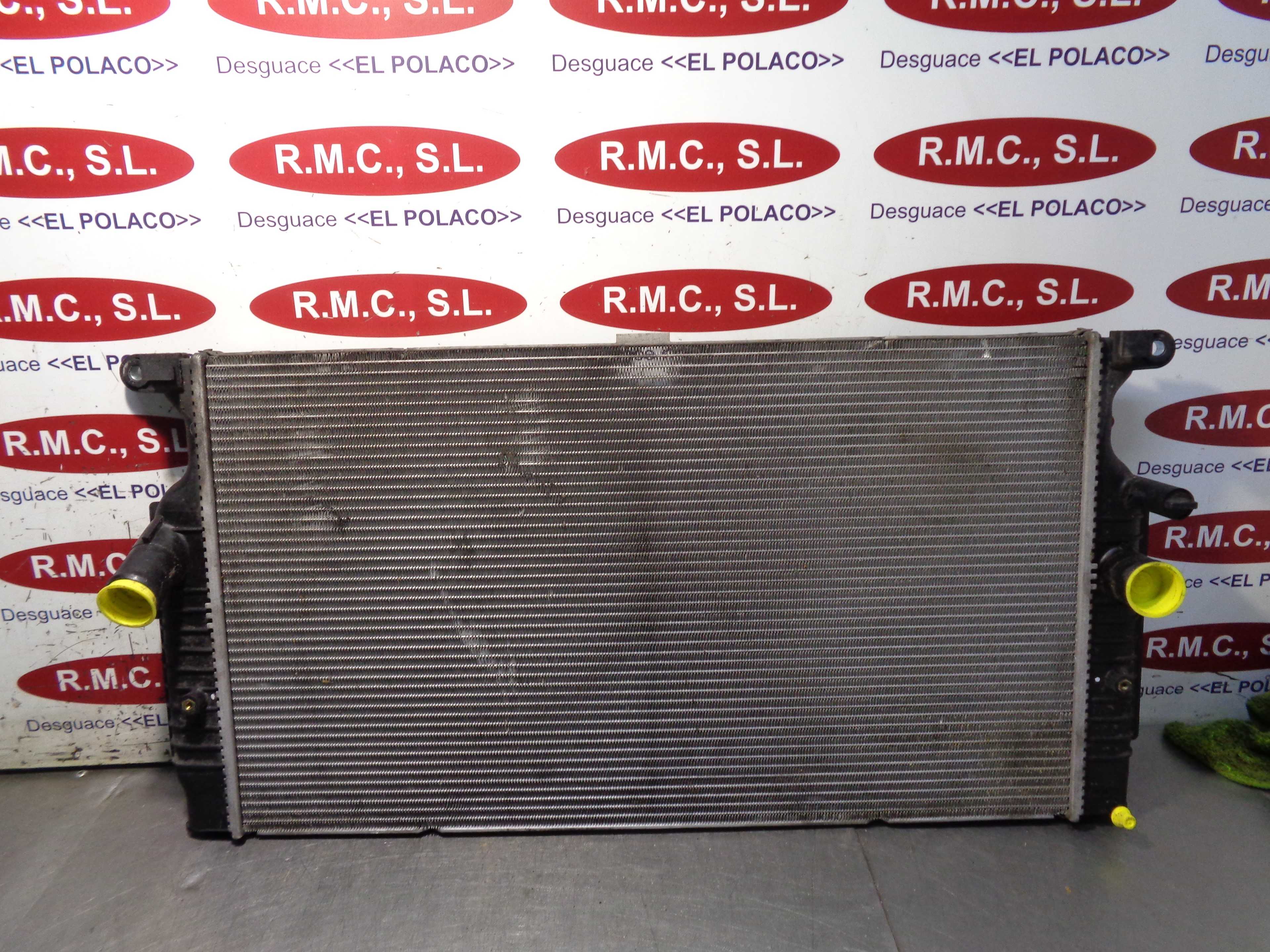 Recambio de radiador agua para toyota avensis cross sport (t27) active referencia OEM IAM M135676 VALEO 
