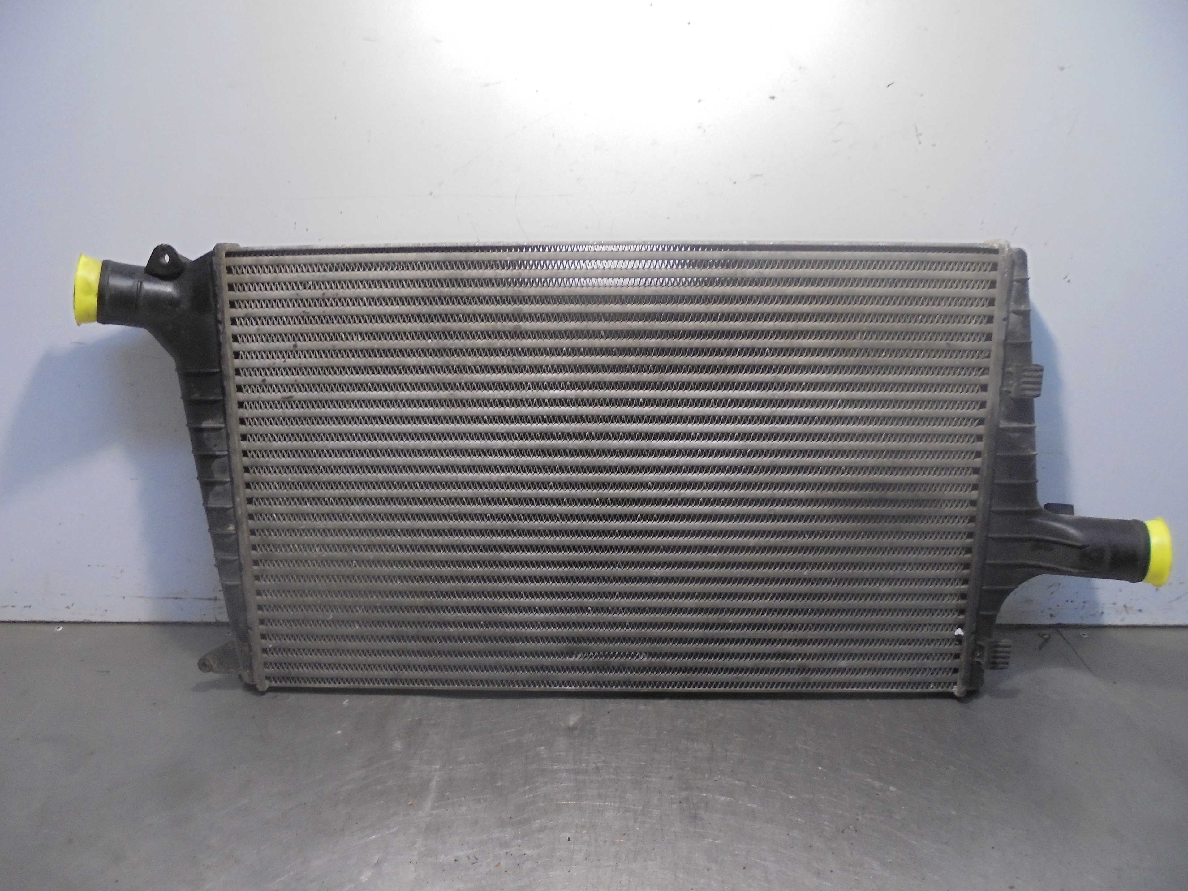 Recambio de intercooler para audi a6 berlina (4b2) referencia OEM IAM 4B0145805A  