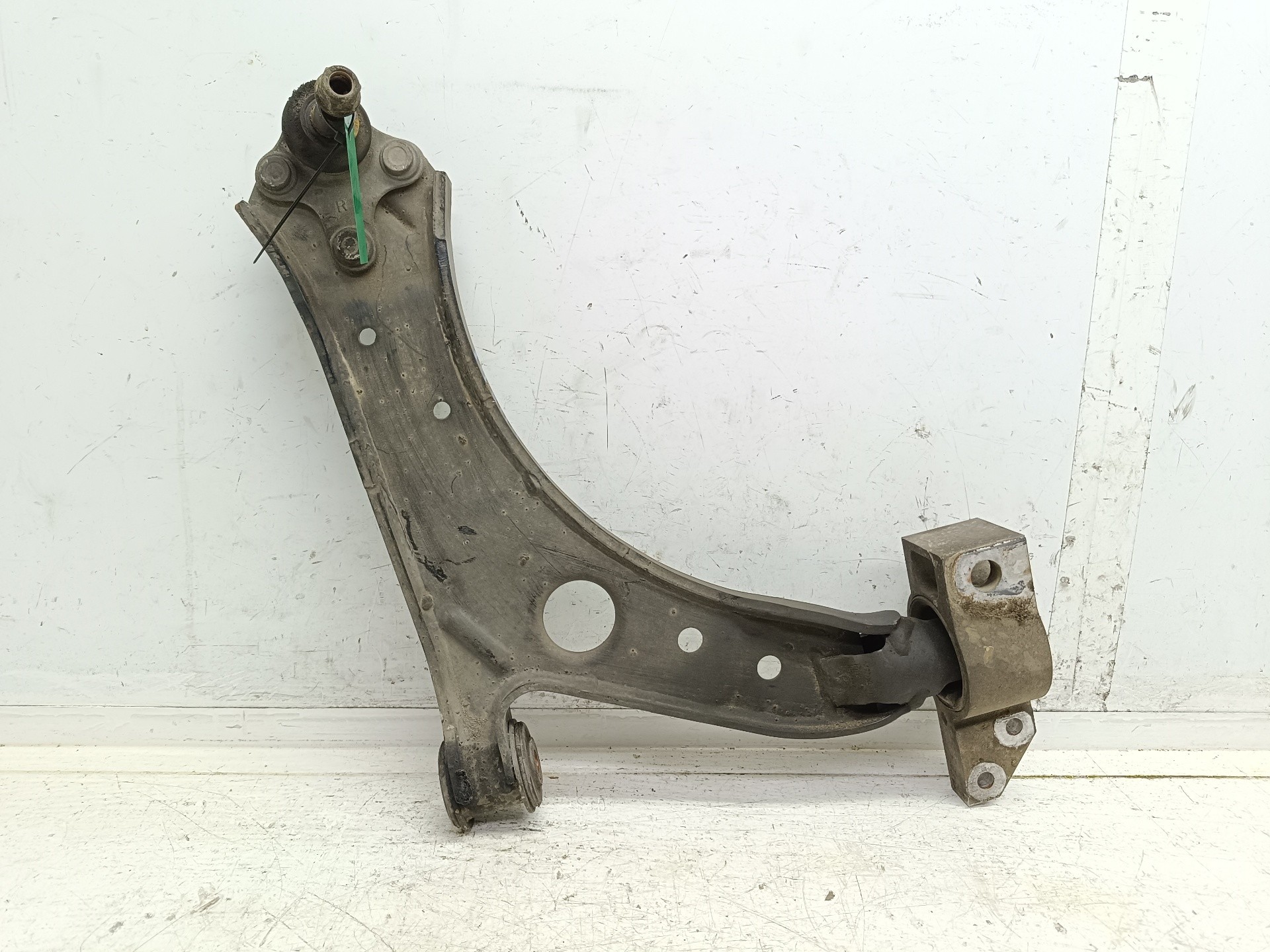 Recambio de brazo suspension inferior delantero derecho para audi a3 (8p) 1.9 tdi ambiente referencia OEM IAM   