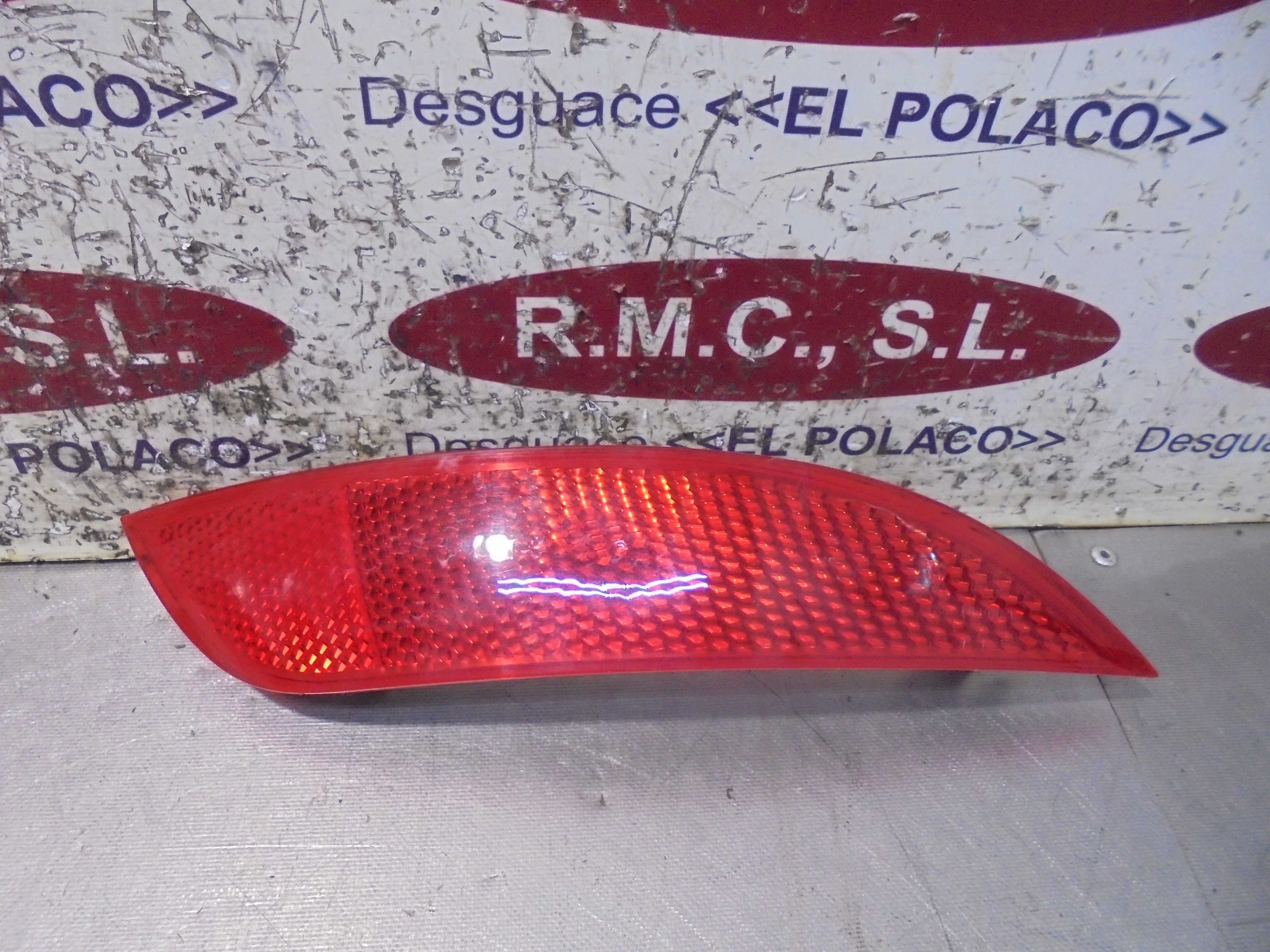 Recambio de faro antiniebla trasero derecho para ford focus trend referencia OEM IAM F1EB13B414  