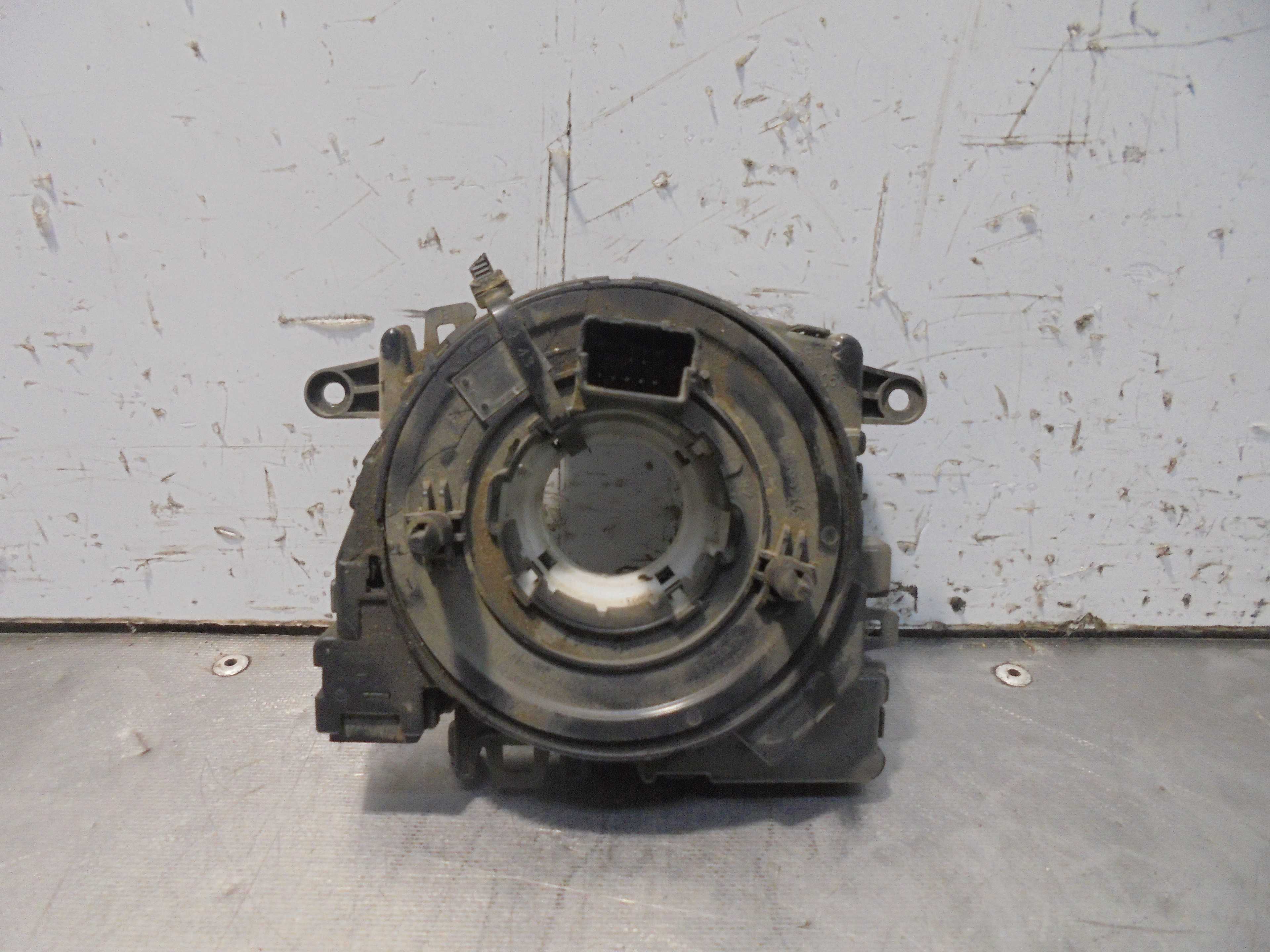 Recambio de anillo airbag para audi a3 sportback (8vf) 30 tdi design referencia OEM IAM 5Q1953549  