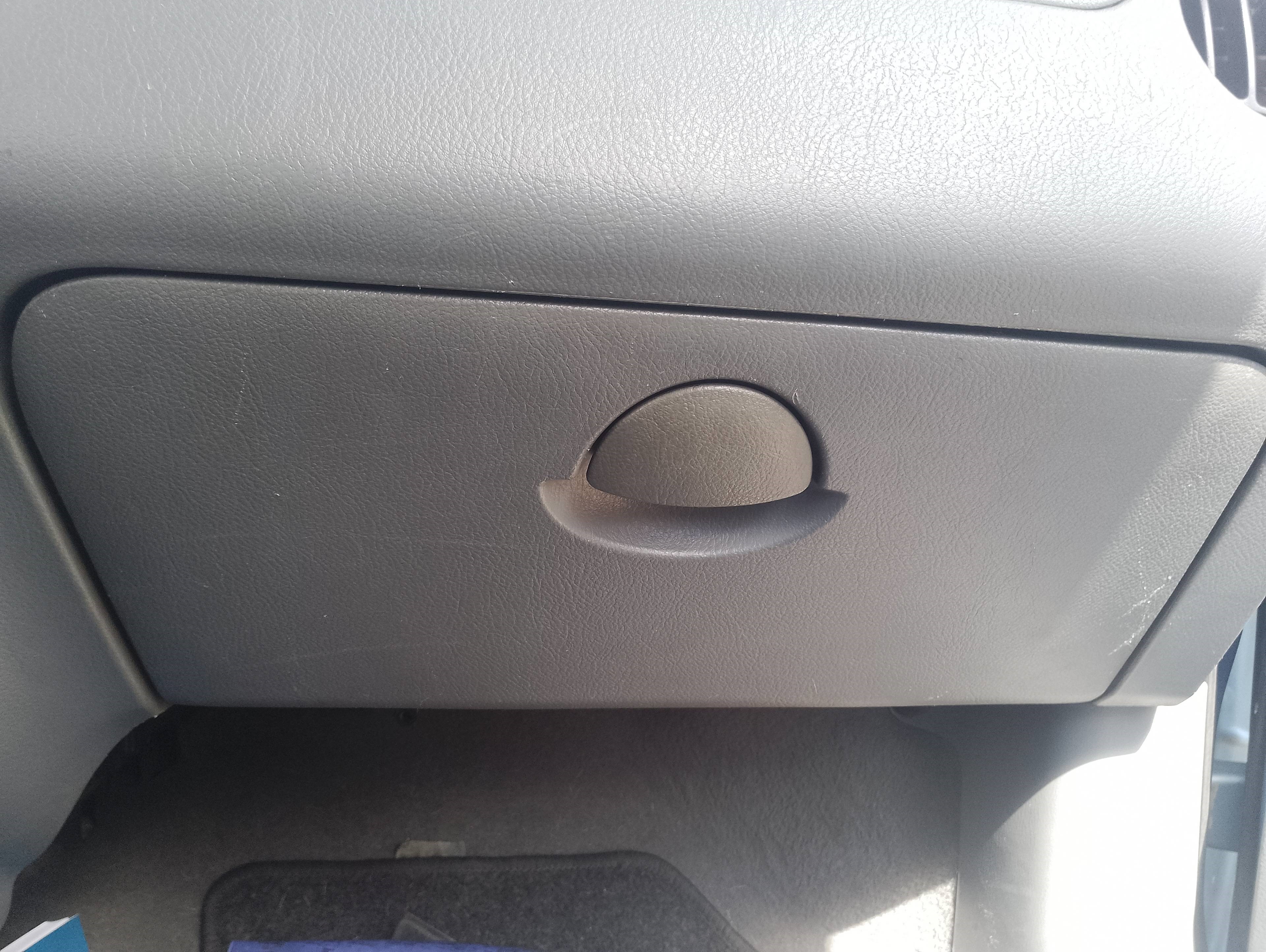 Recambio de guantera para daewoo kalos 1.4 se referencia OEM IAM   