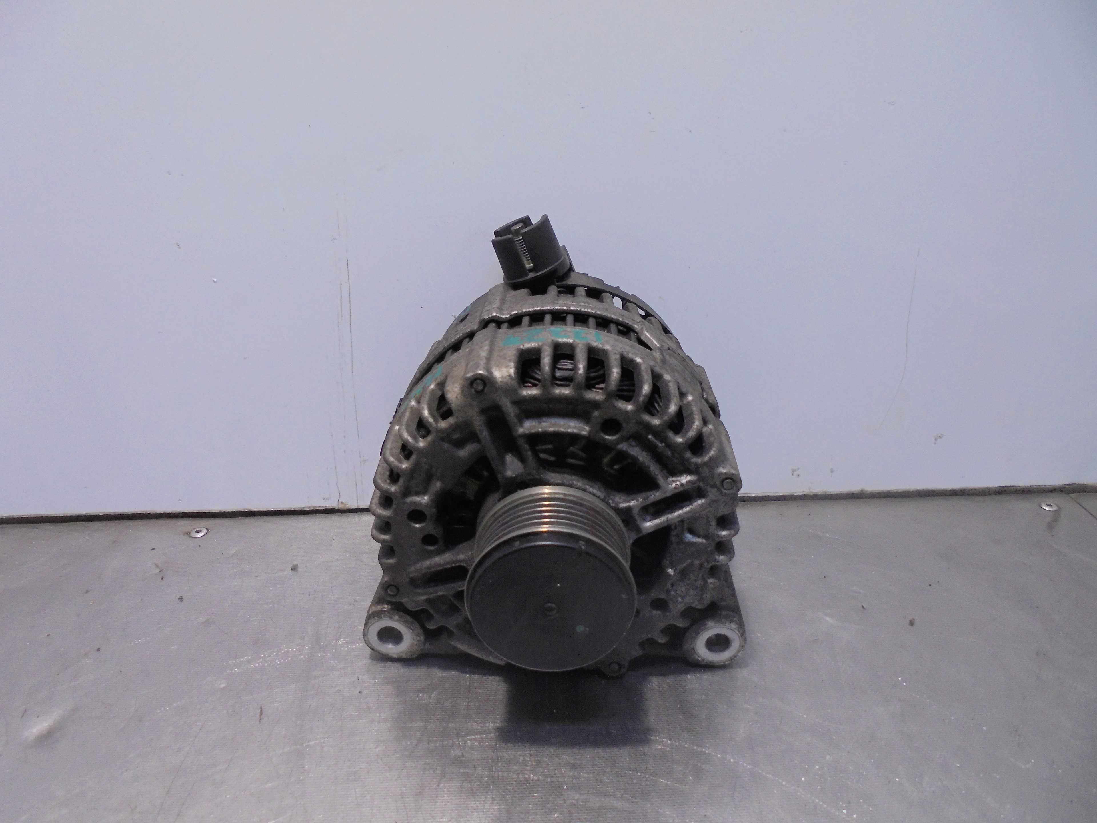 Recambio de alternador para ford mondeo sportbreak (ca2) limited edition referencia OEM IAM 6G9N10300 FOMOCO 