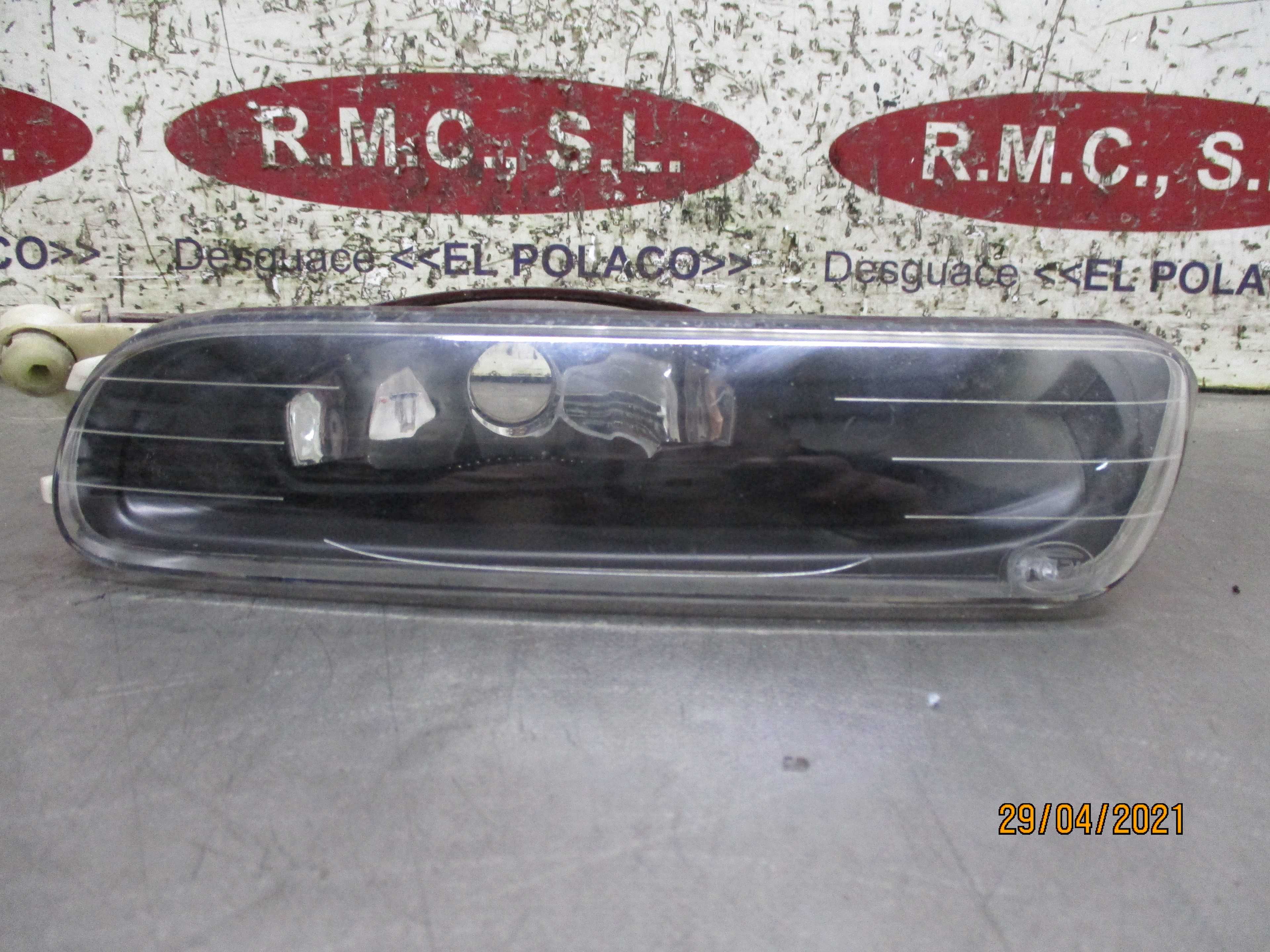 Recambio de faro antiniebla izquierdo para bmw serie 3 berlina (e46) 320d referencia OEM IAM   