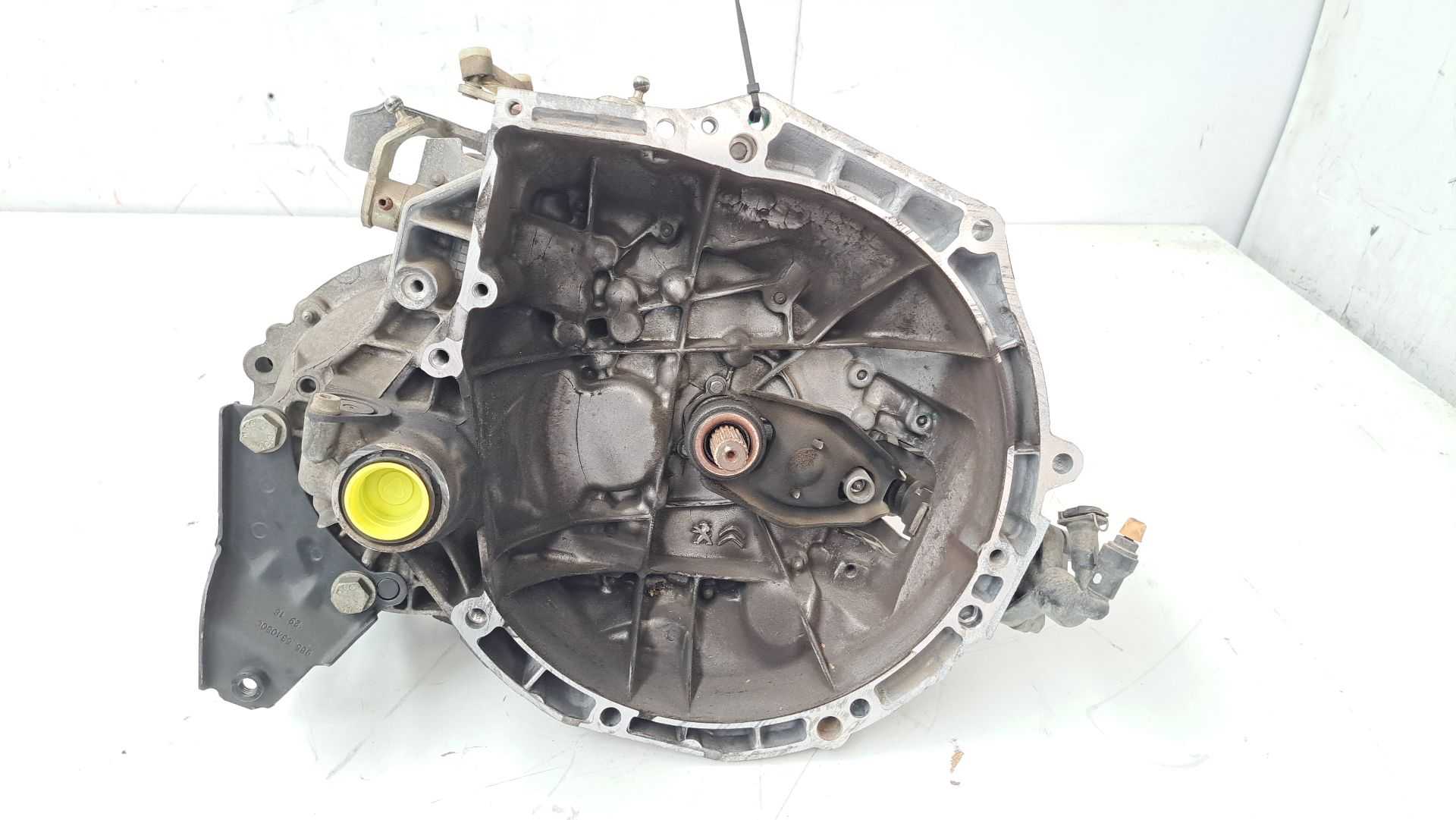 Recambio de caja cambios para citroën c4 cactus feel referencia OEM IAM 20a701  