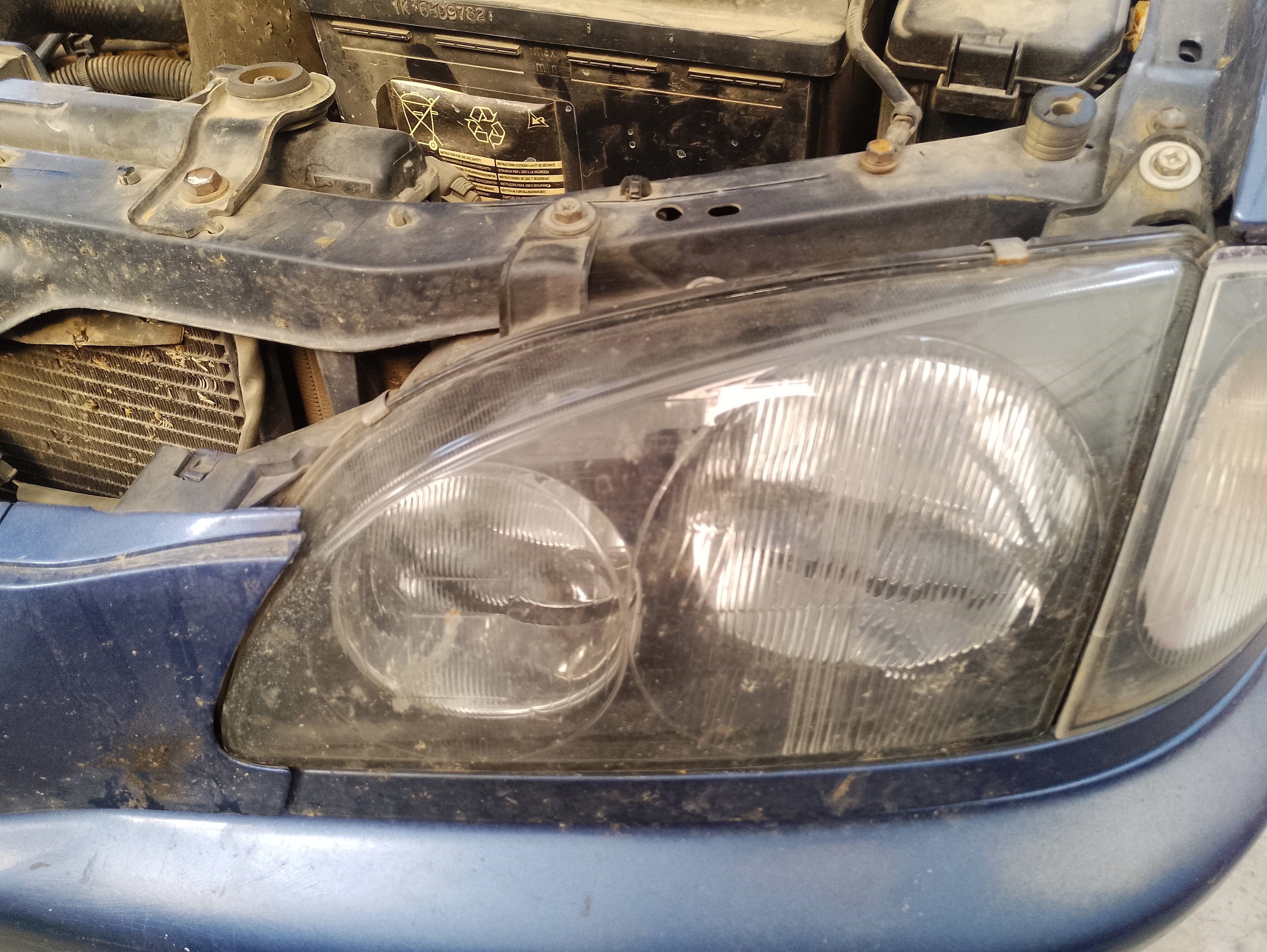 Recambio de faro izquierdo para toyota avensis berlina (t 22) 2.0 td luna (5-ptas.) referencia OEM IAM   