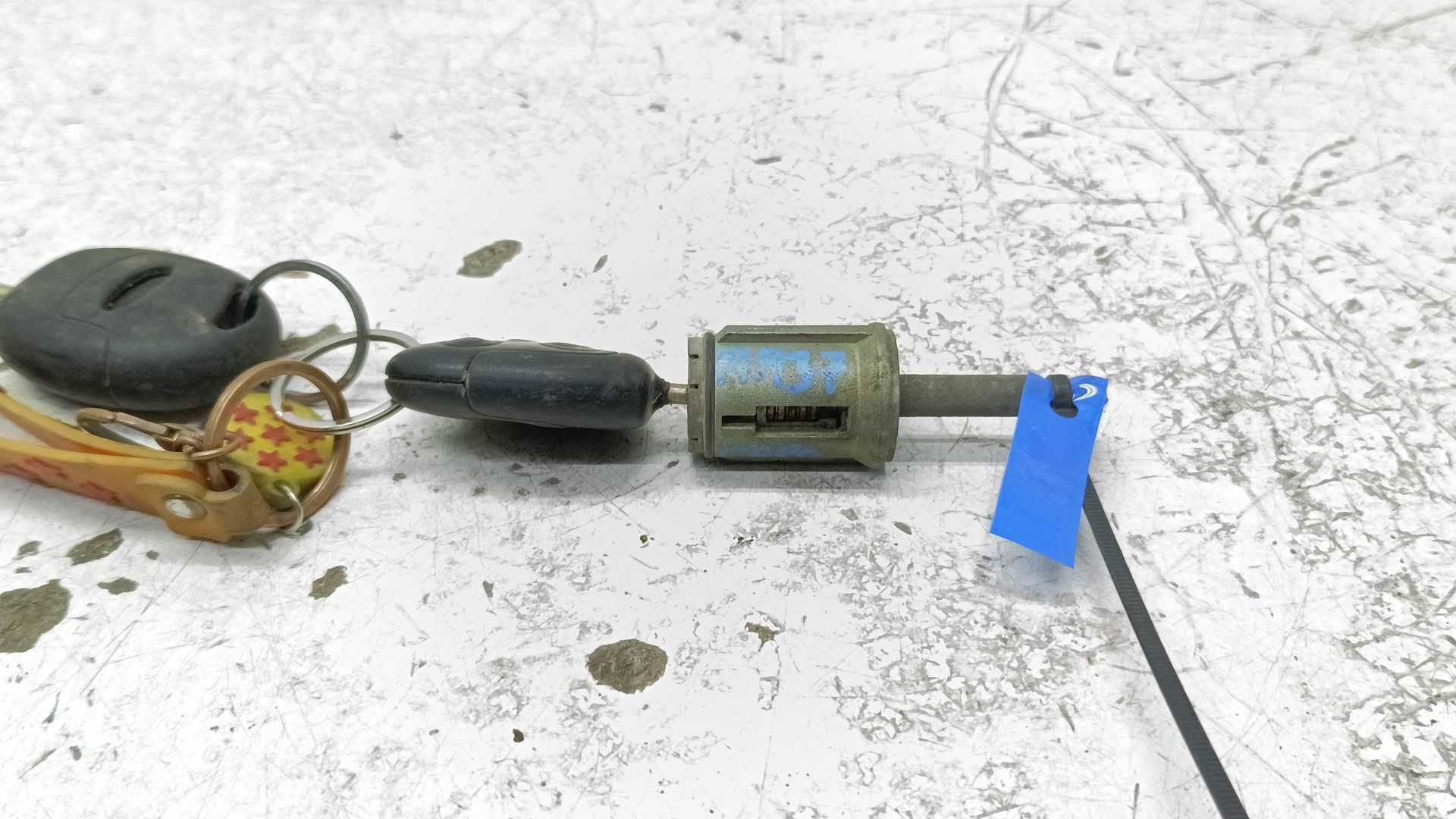 Recambio de bombin capot delantero para ford focus i (daw, dbw) 1.8 tdci referencia OEM IAM   