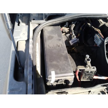 Recambio de caja reles / fusibles para land rover discovery v6 td edition 60 yrs referencia OEM IAM   