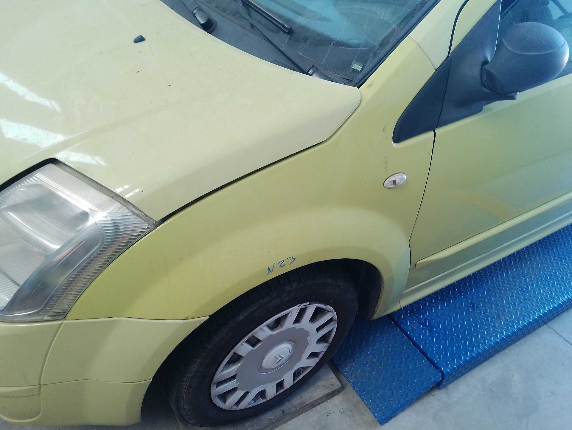 Recambio de aleta delantera izquierda para citroën c2 (jm_) 1.1 referencia OEM IAM 7840N3  