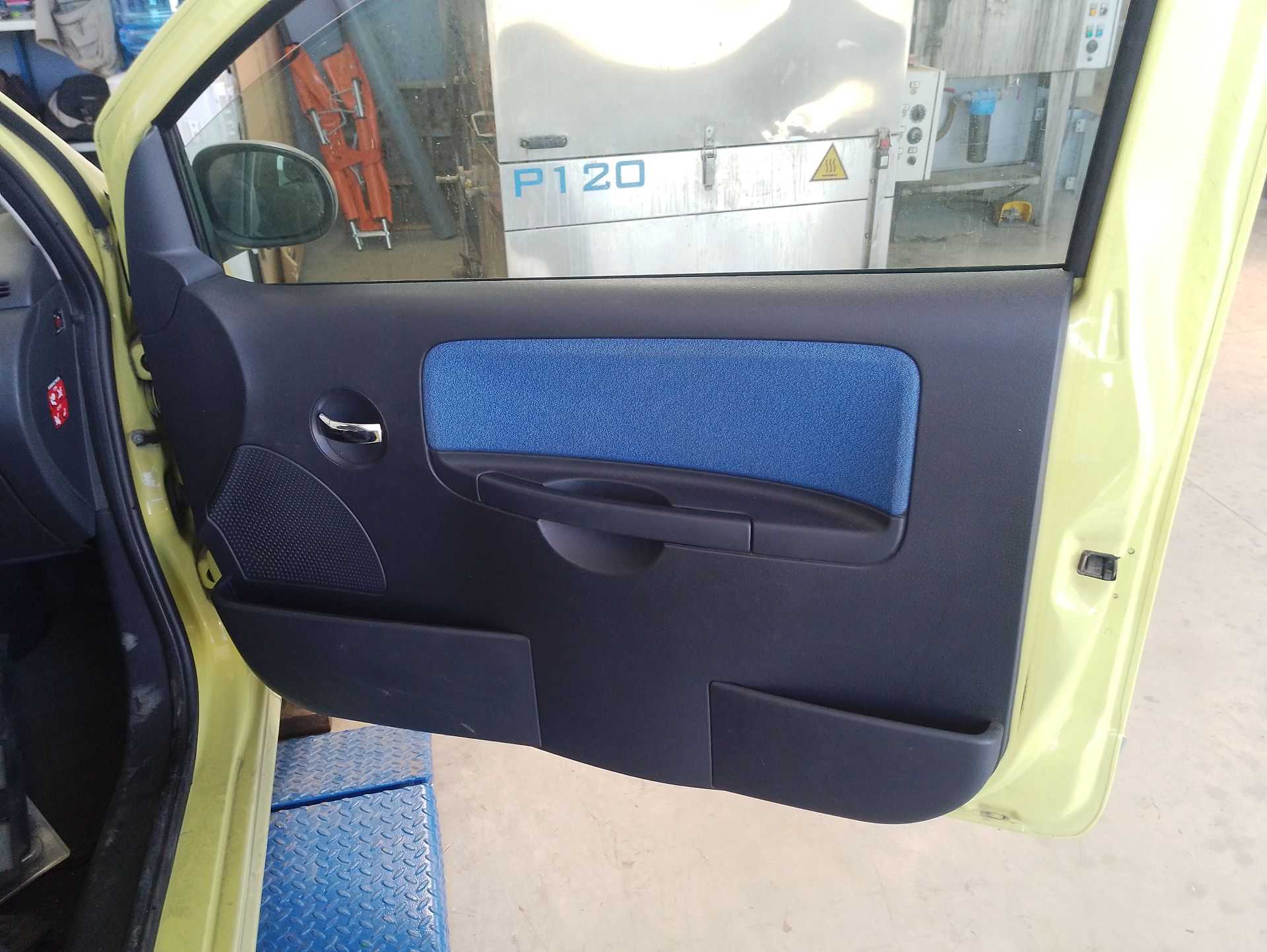 Recambio de guarnecido puerta delantera derecha para citroën c2 (jm_) 1.1 referencia OEM IAM   