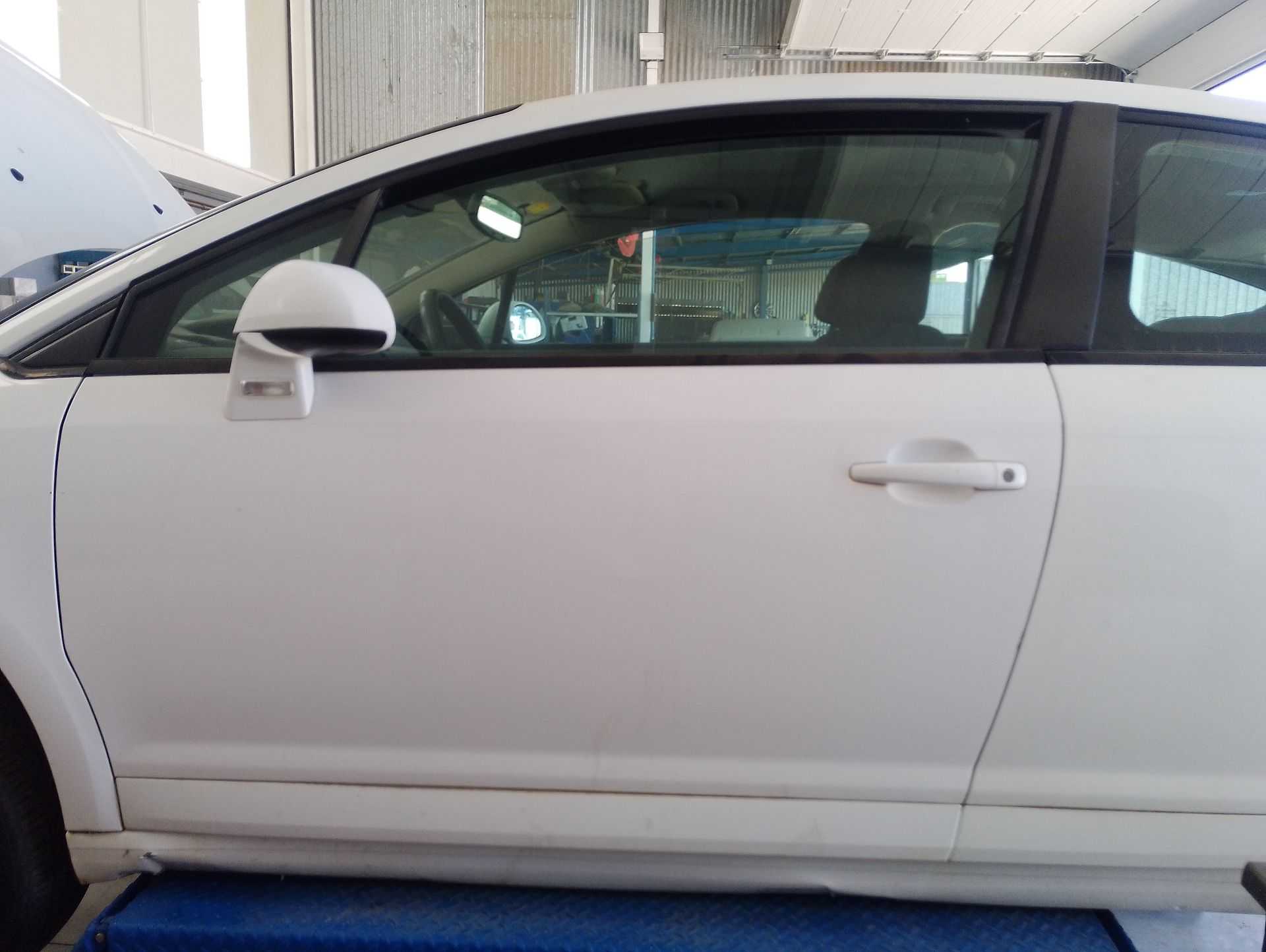 Recambio de puerta delantera izquierda para citroën c4 coupé (la_) 1.6 16v referencia OEM IAM 9002W1  