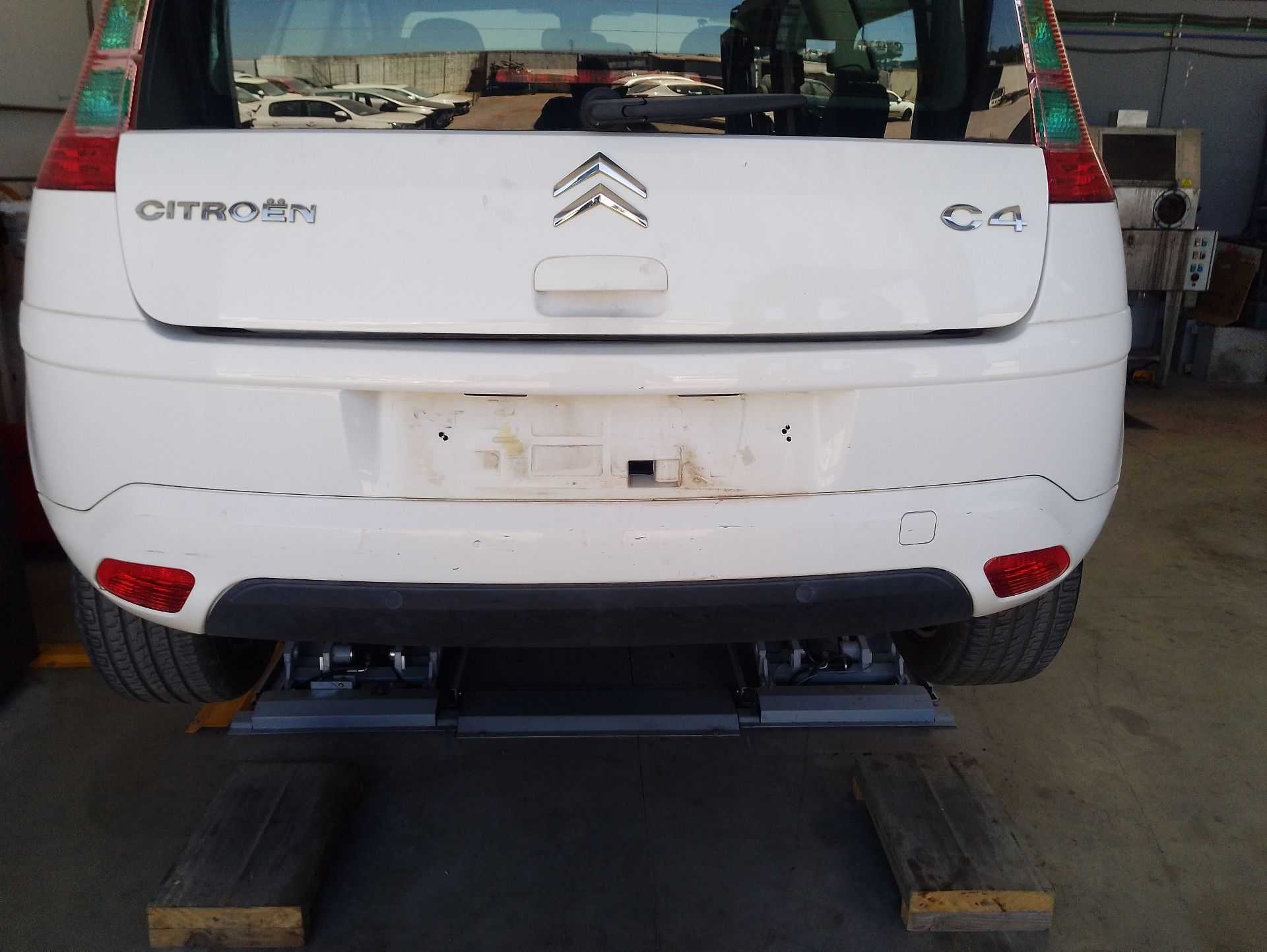 Recambio de paragolpes trasero para citroën c4 coupé (la_) 1.6 16v referencia OEM IAM 7410X0  