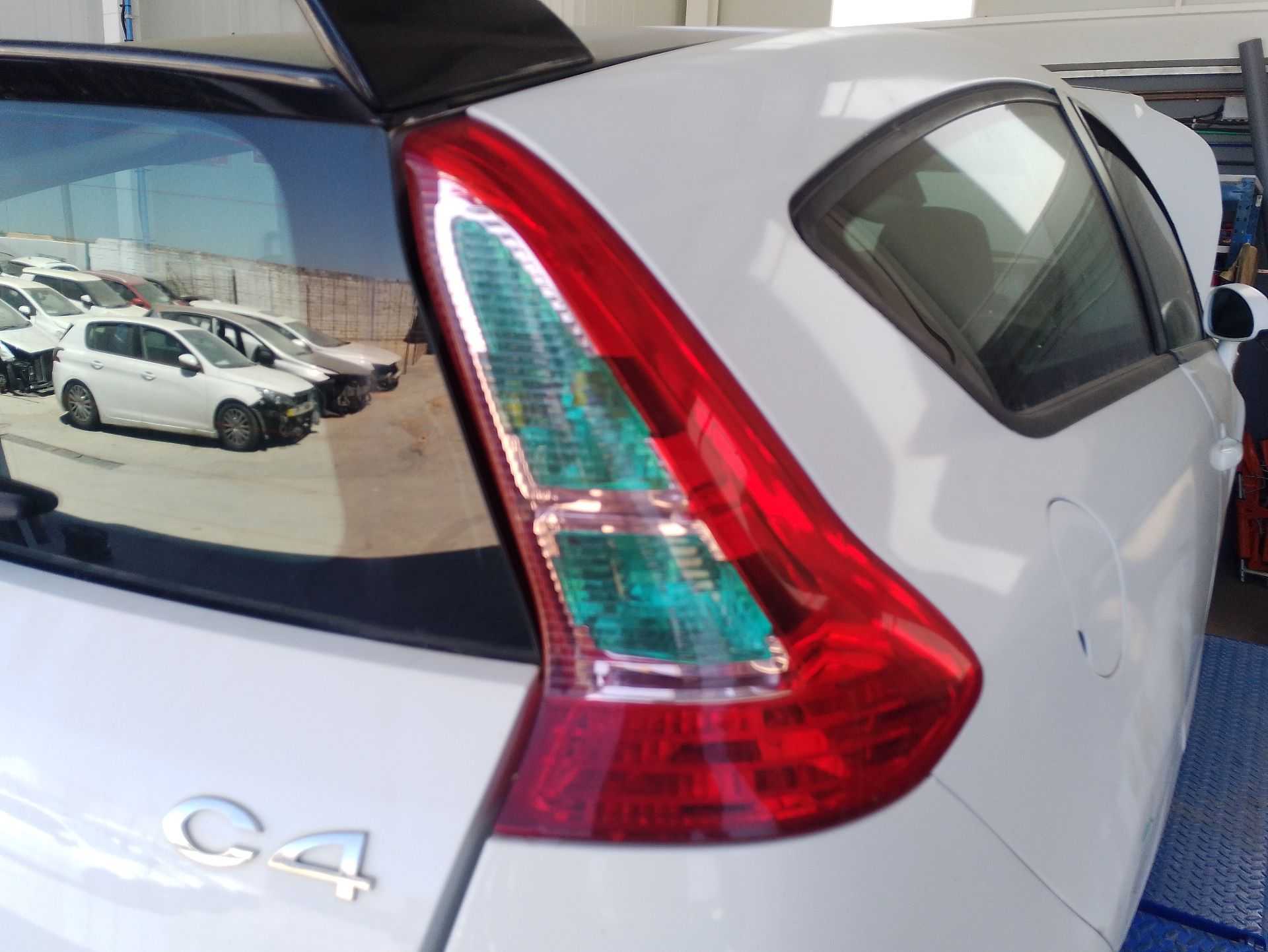 Recambio de piloto trasero derecho para citroën c4 coupé (la_) 1.6 16v referencia OEM IAM 6351T6  