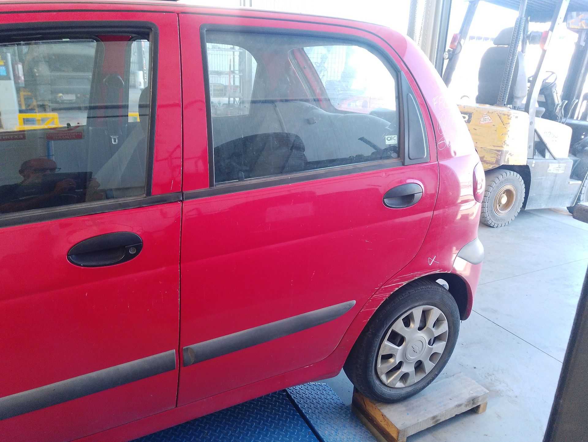 Recambio de puerta trasera izquierda para chevrolet spark (m150) 0.8 referencia OEM IAM 42349044  