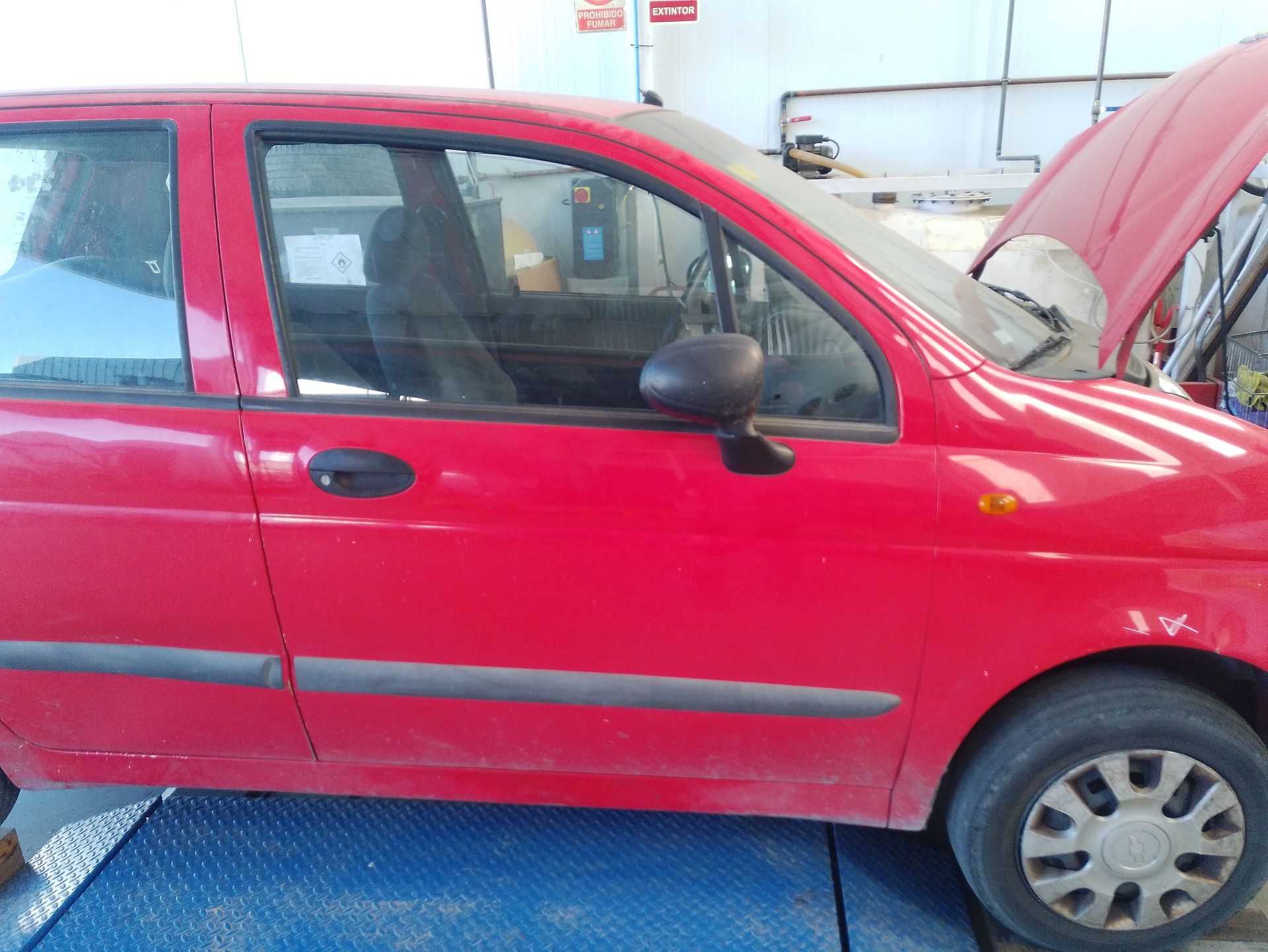 Recambio de puerta delantera derecha para chevrolet spark (m150) 0.8 referencia OEM IAM 42349033  
