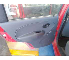 GUARNECIDO PUERTA TRASERA IZQUIERDA 
