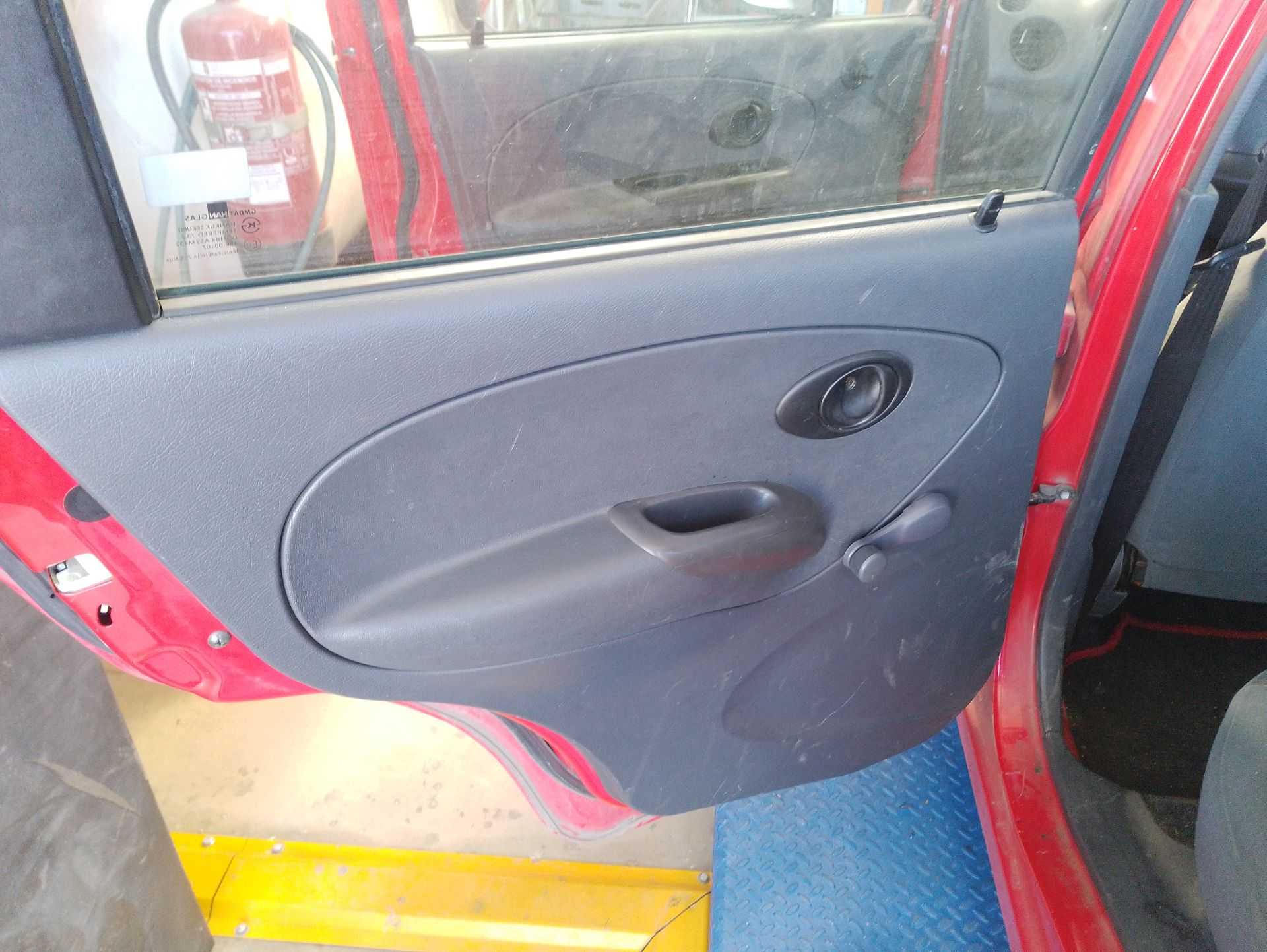 Recambio de guarnecido puerta trasera izquierda para chevrolet spark (m150) 0.8 referencia OEM IAM   