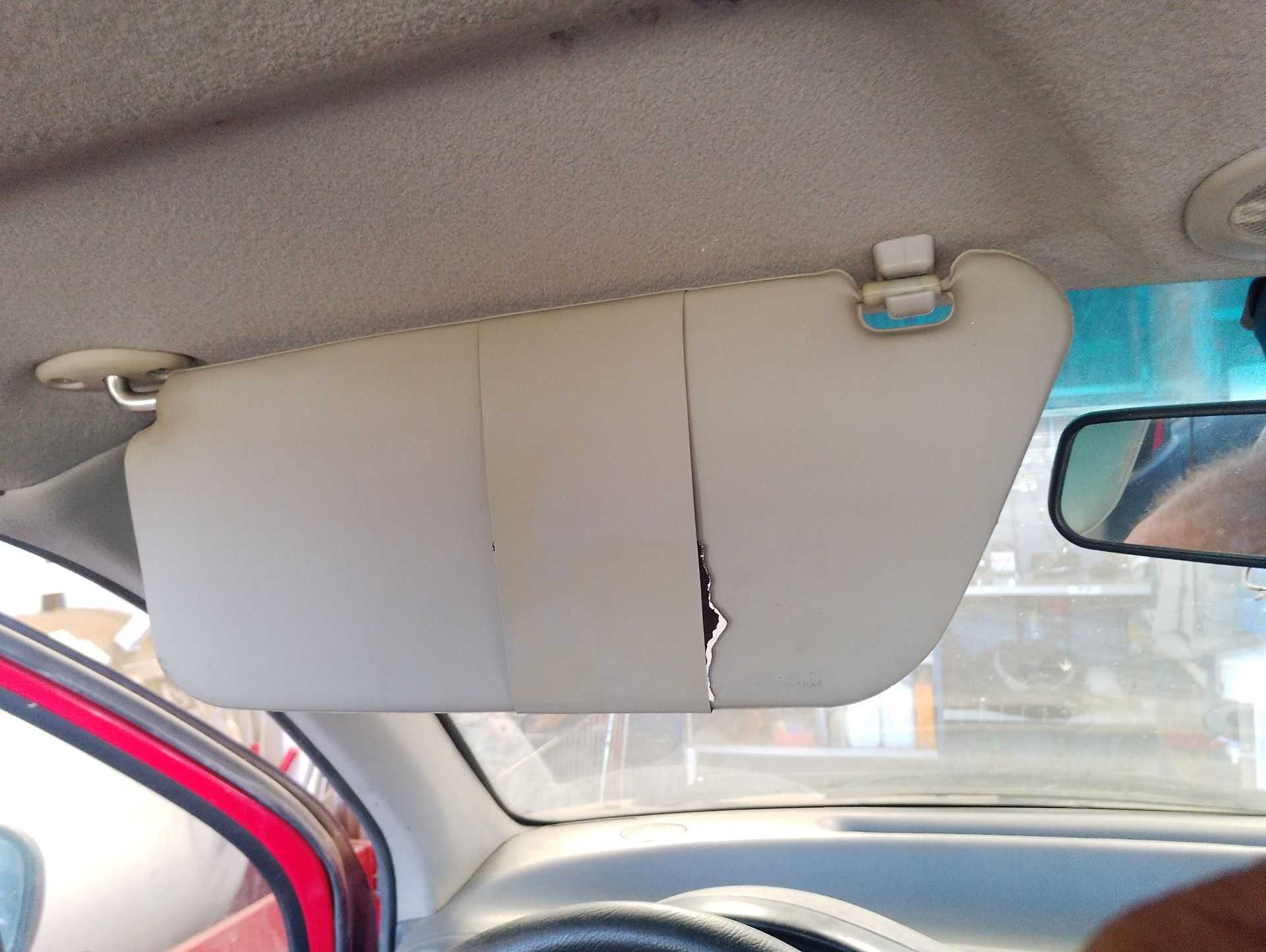 Recambio de parasol izquierdo para chevrolet spark (m150) 0.8 referencia OEM IAM 95218828 / 95952237  