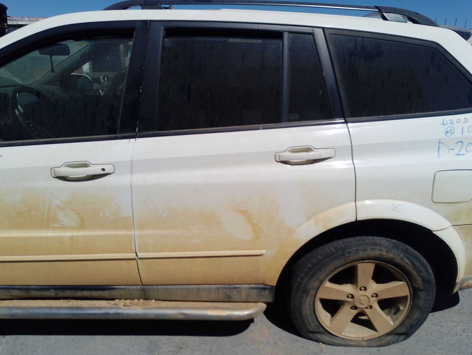Recambio de puerta trasera izquierda para ssangyong kyron 2.0 xdi referencia OEM IAM 6301109A10  