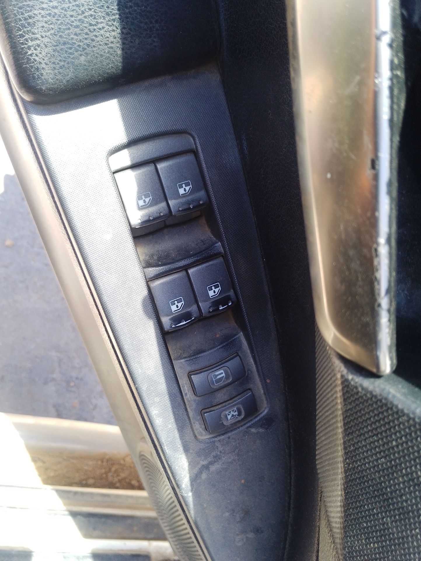 Recambio de mando elevalunas delantero izquierdo para ssangyong kyron 2.0 xdi referencia OEM IAM   