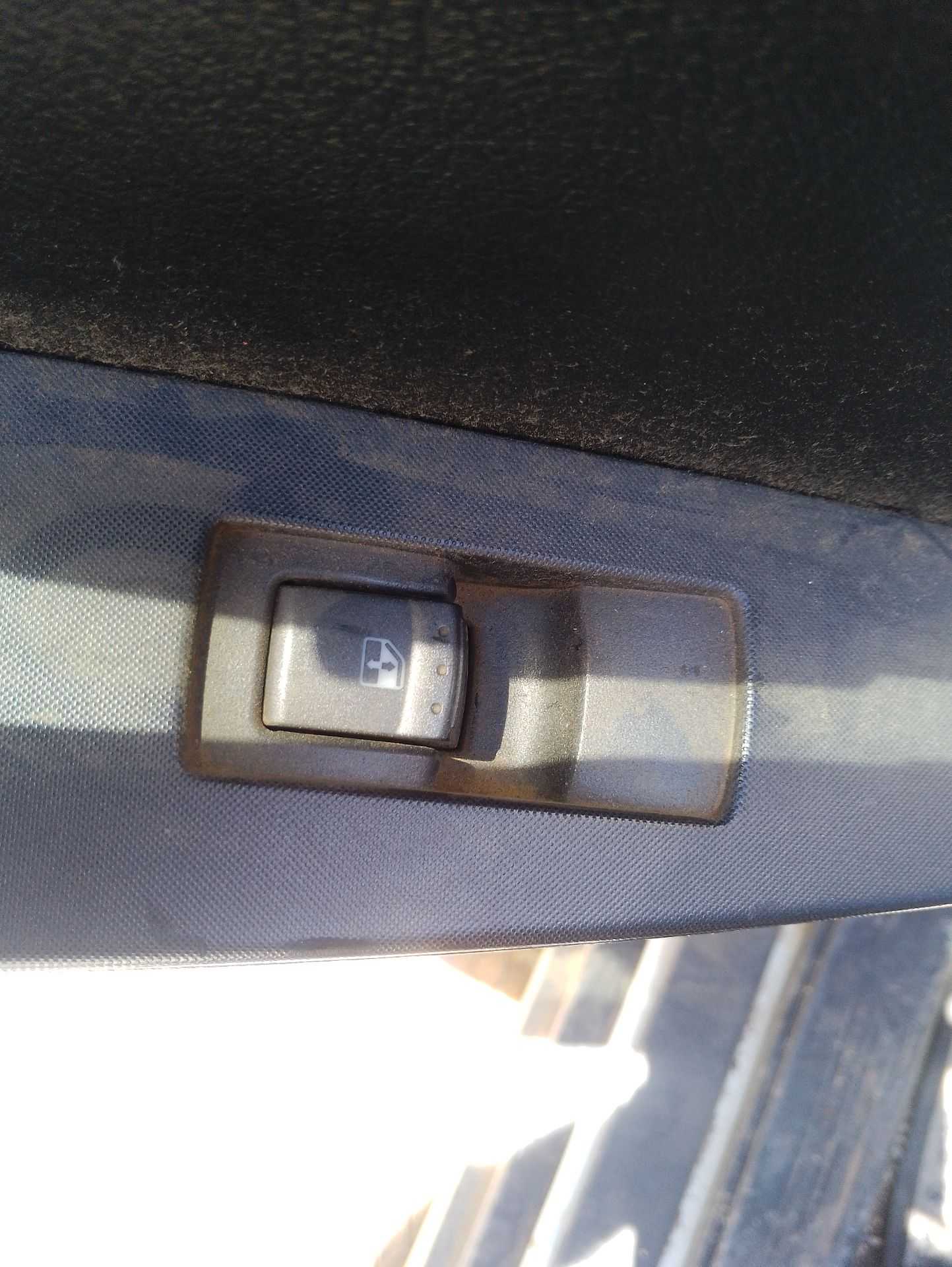 Recambio de mando elevalunas trasero izquierdo para ssangyong kyron 2.0 xdi referencia OEM IAM   