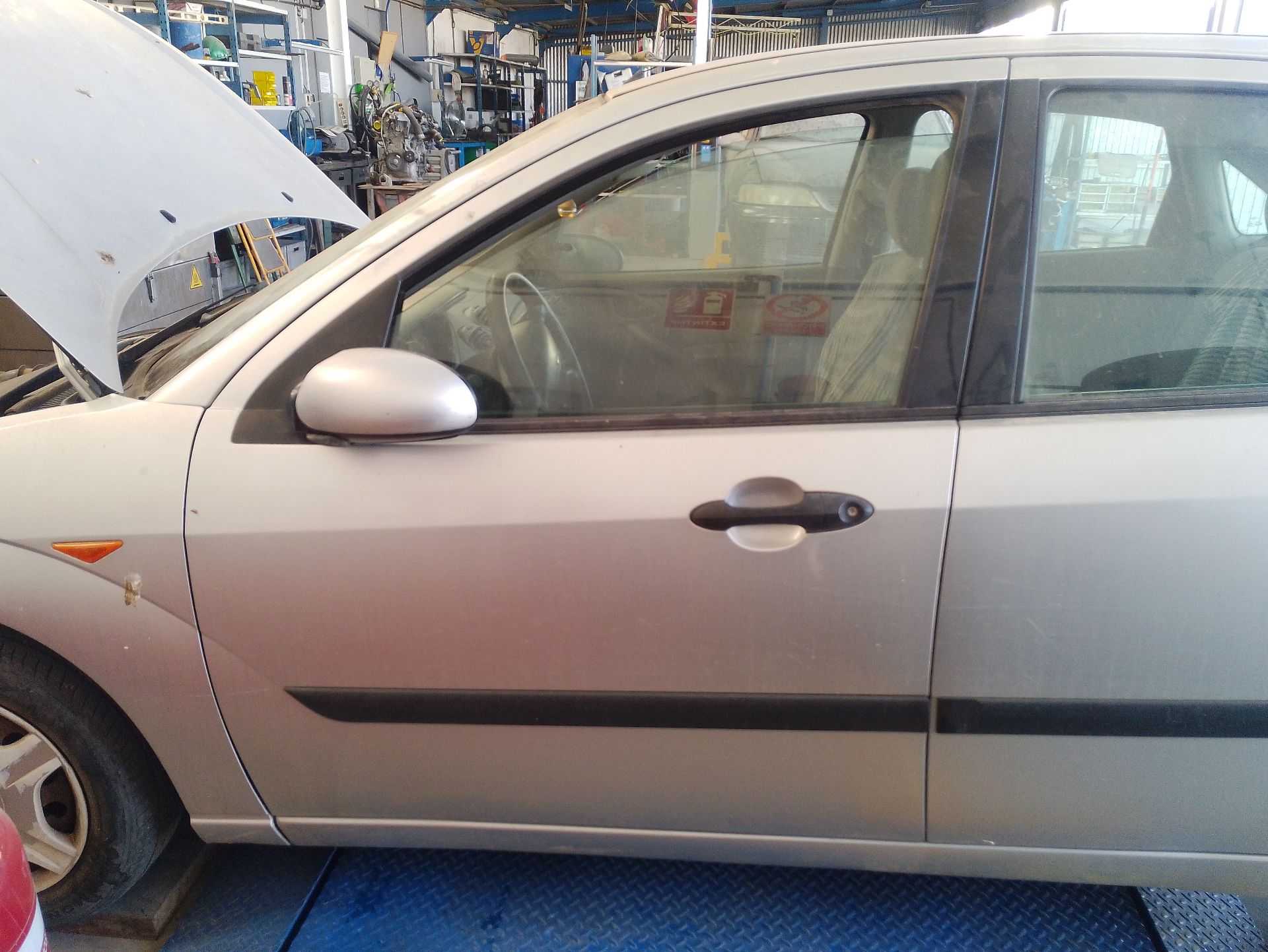 Recambio de puerta delantera izquierda para ford focus i sedán (dfw) 1.6 16v referencia OEM IAM 1430135  