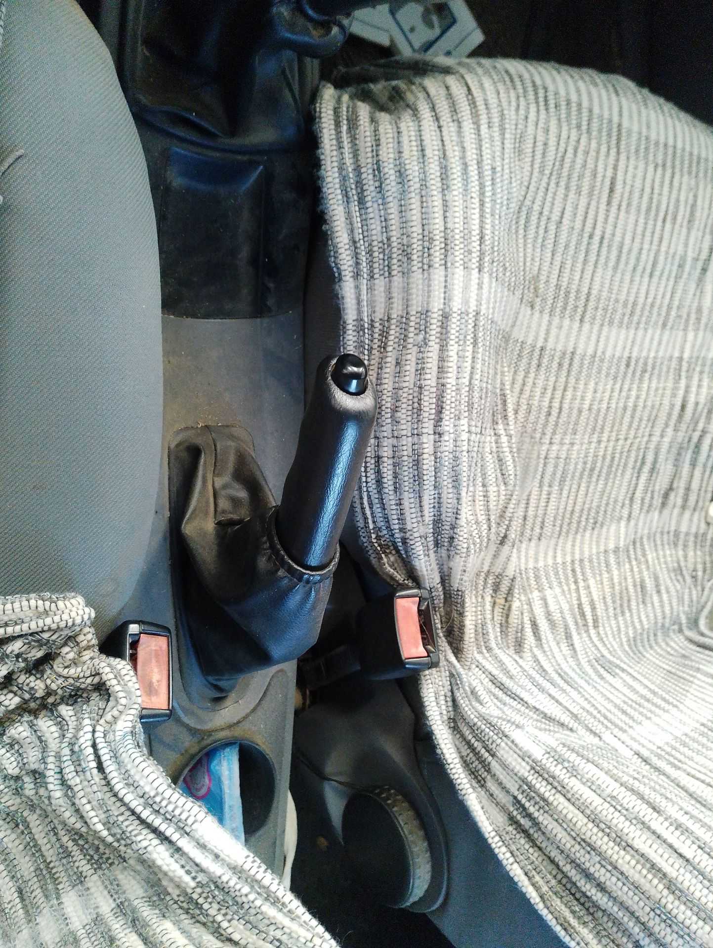Recambio de palanca freno de mano para ford focus i sedán (dfw) 1.6 16v referencia OEM IAM 1086268  
