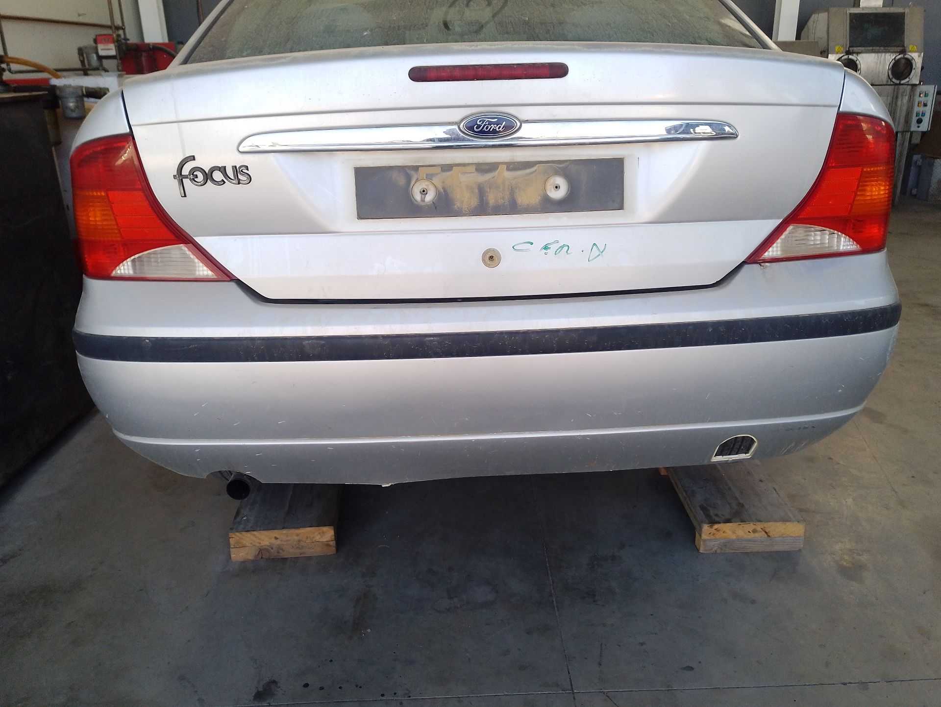 Recambio de paragolpes trasero para ford focus i sedán (dfw) 1.6 16v referencia OEM IAM 1103398  