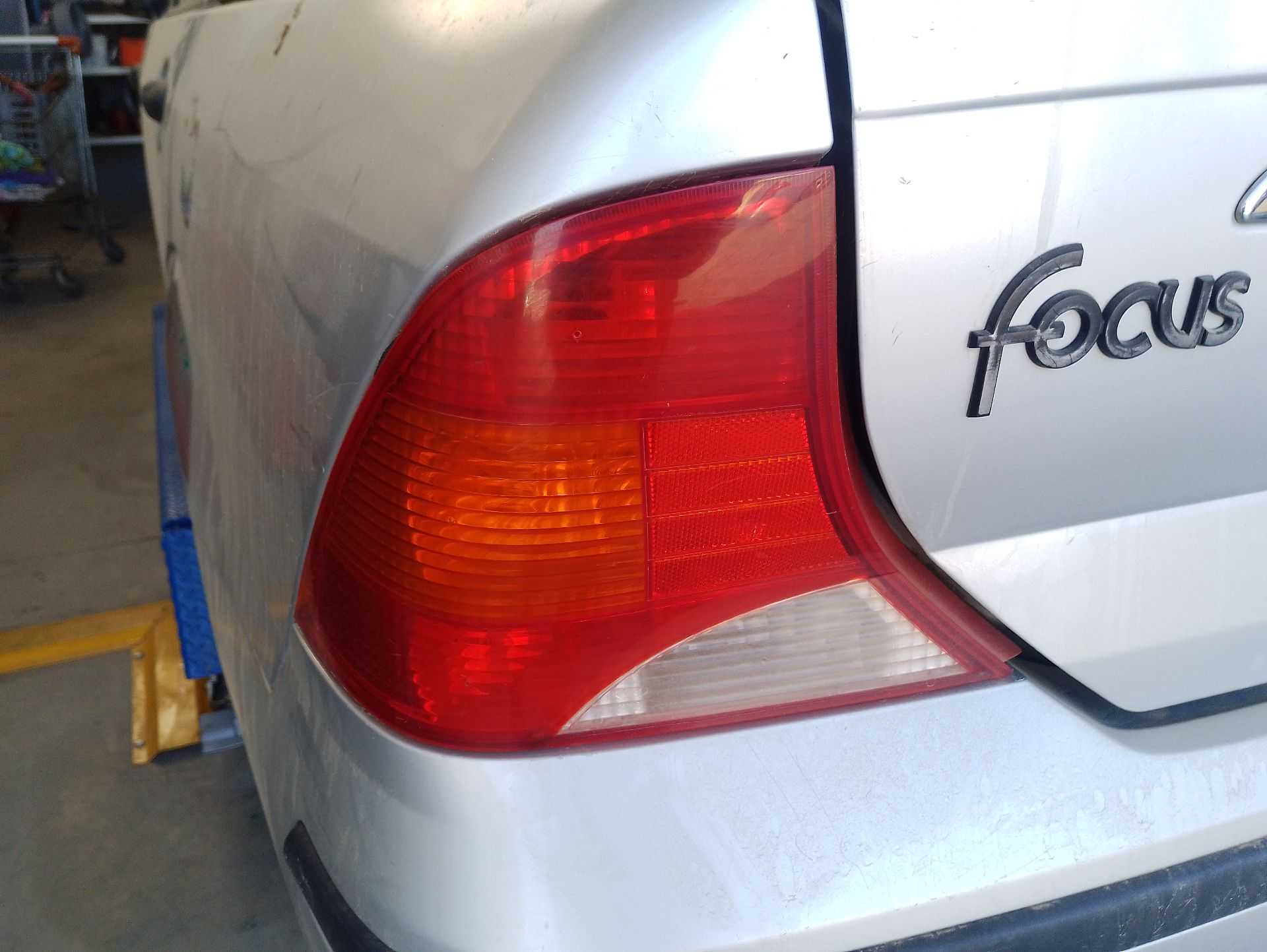 Recambio de piloto trasero izquierdo para ford focus i sedán (dfw) 1.6 16v referencia OEM IAM 1150022  