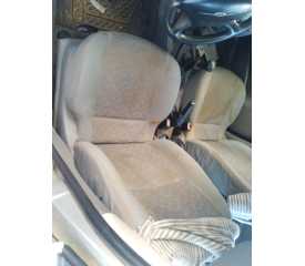 ASIENTO DELANTERO IZQUIERDO 