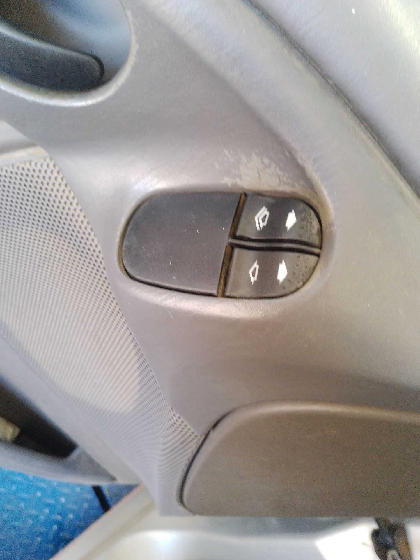 Recambio de mando elevalunas delantero izquierdo para ford focus i sedán (dfw) 1.6 16v referencia OEM IAM   