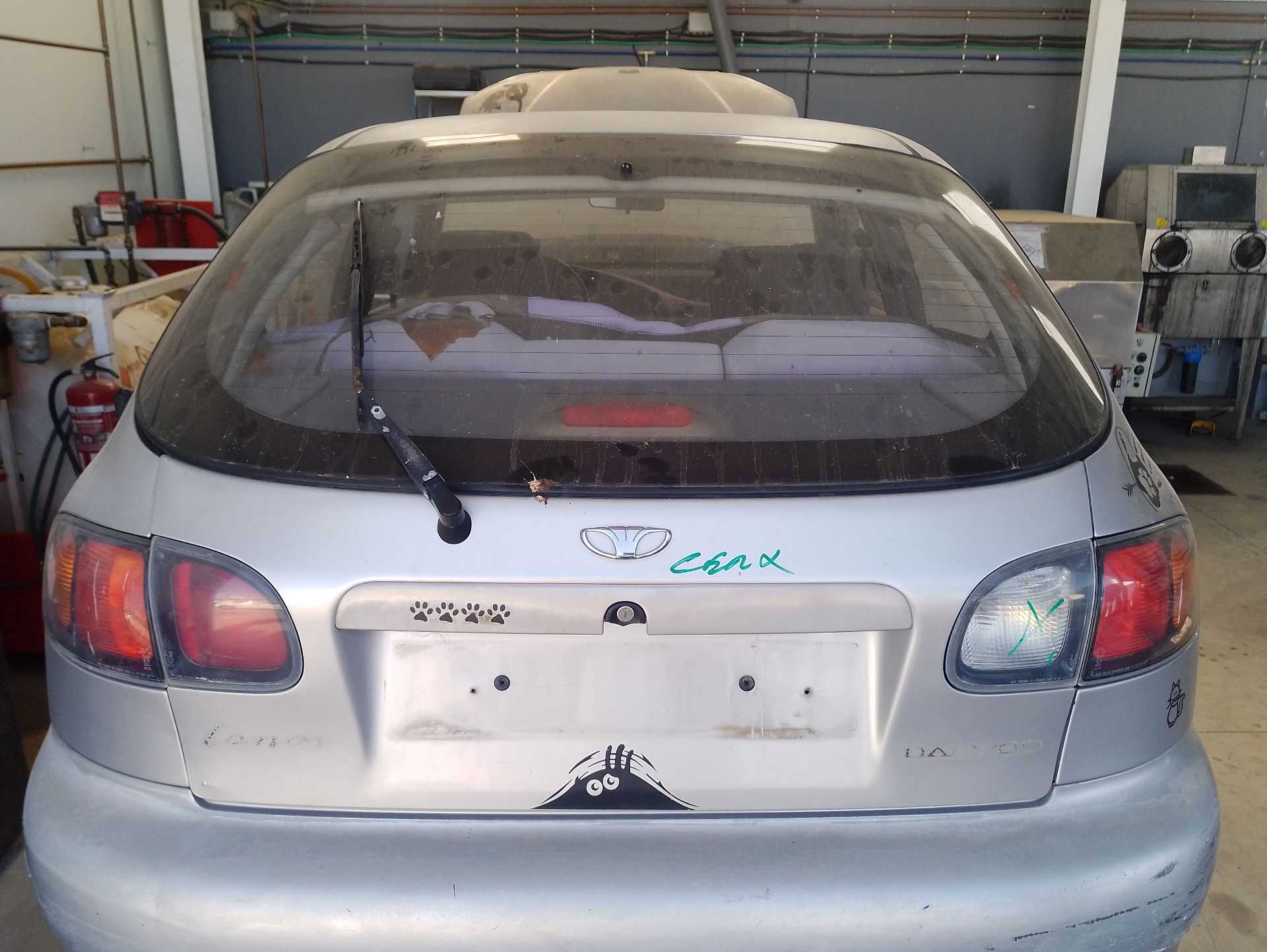 Recambio de porton trasero para daewoo lanos (klat) 1.3 referencia OEM IAM   