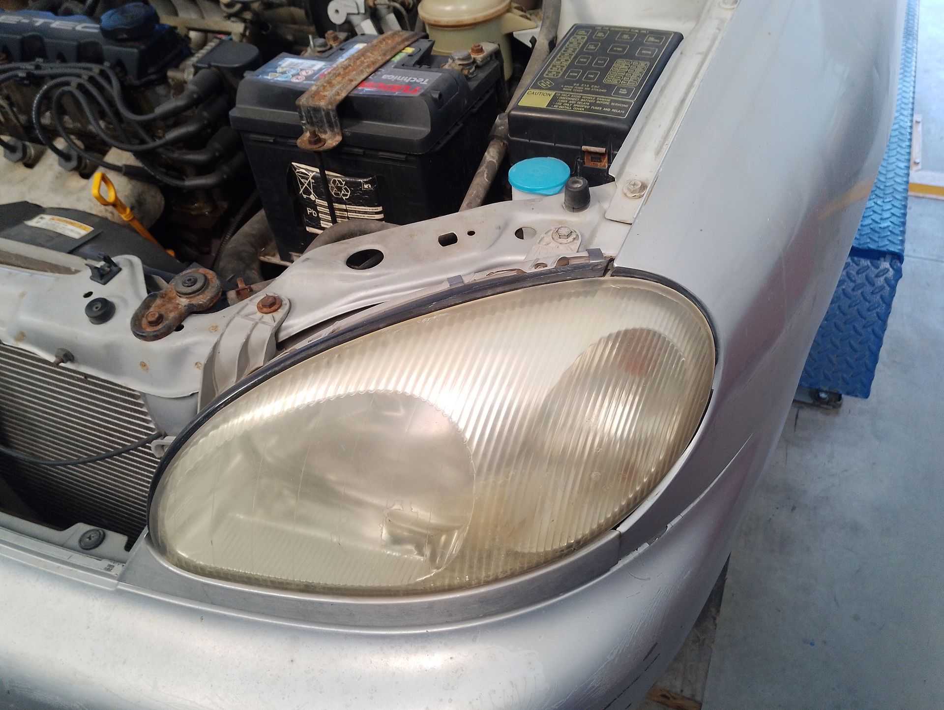 Recambio de faro izquierdo para daewoo lanos (klat) 1.3 referencia OEM IAM   