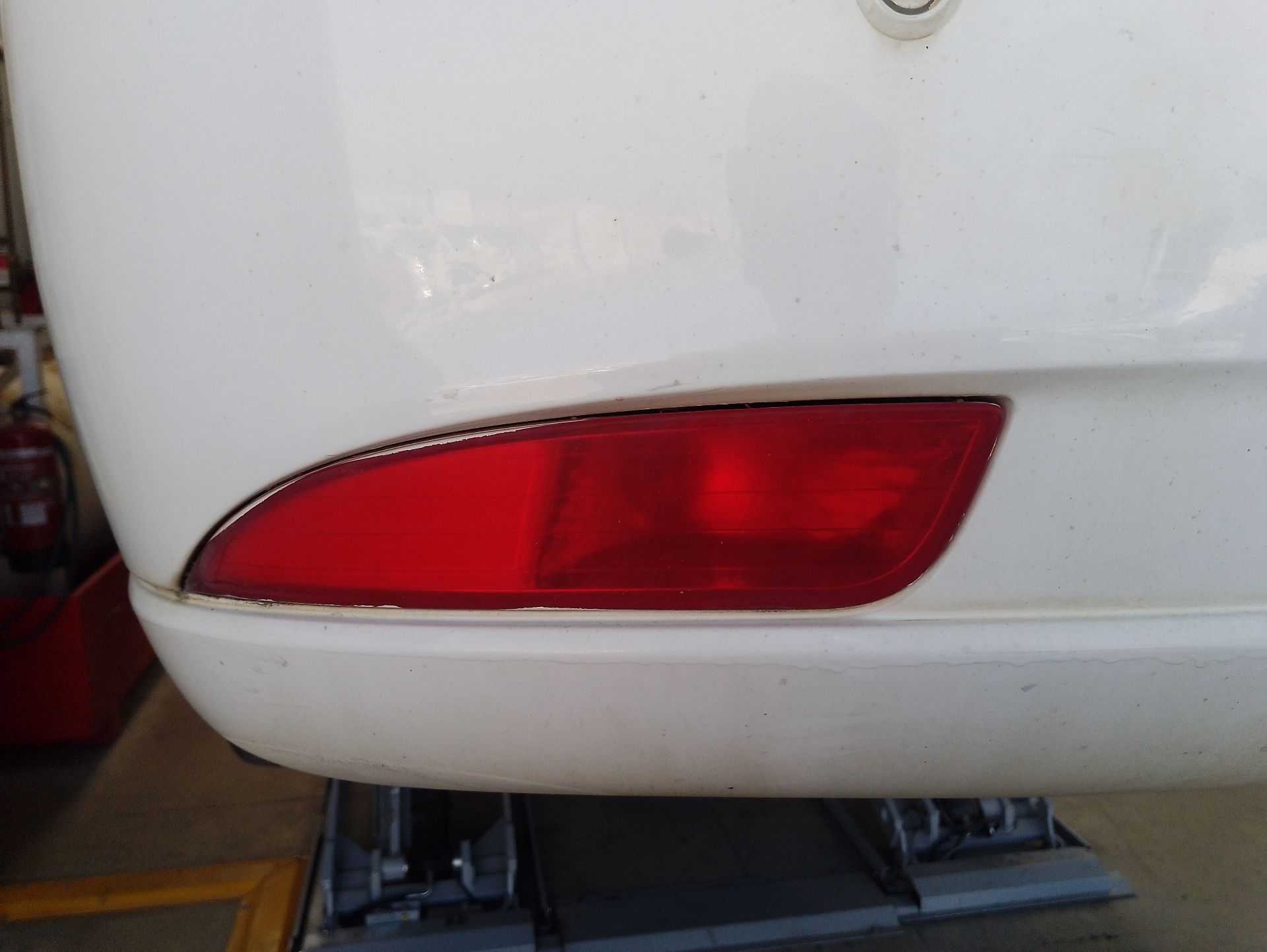 Recambio de faro antiniebla trasero izquierdo para chevrolet epica (kl1_) 2.0 d referencia OEM IAM   
