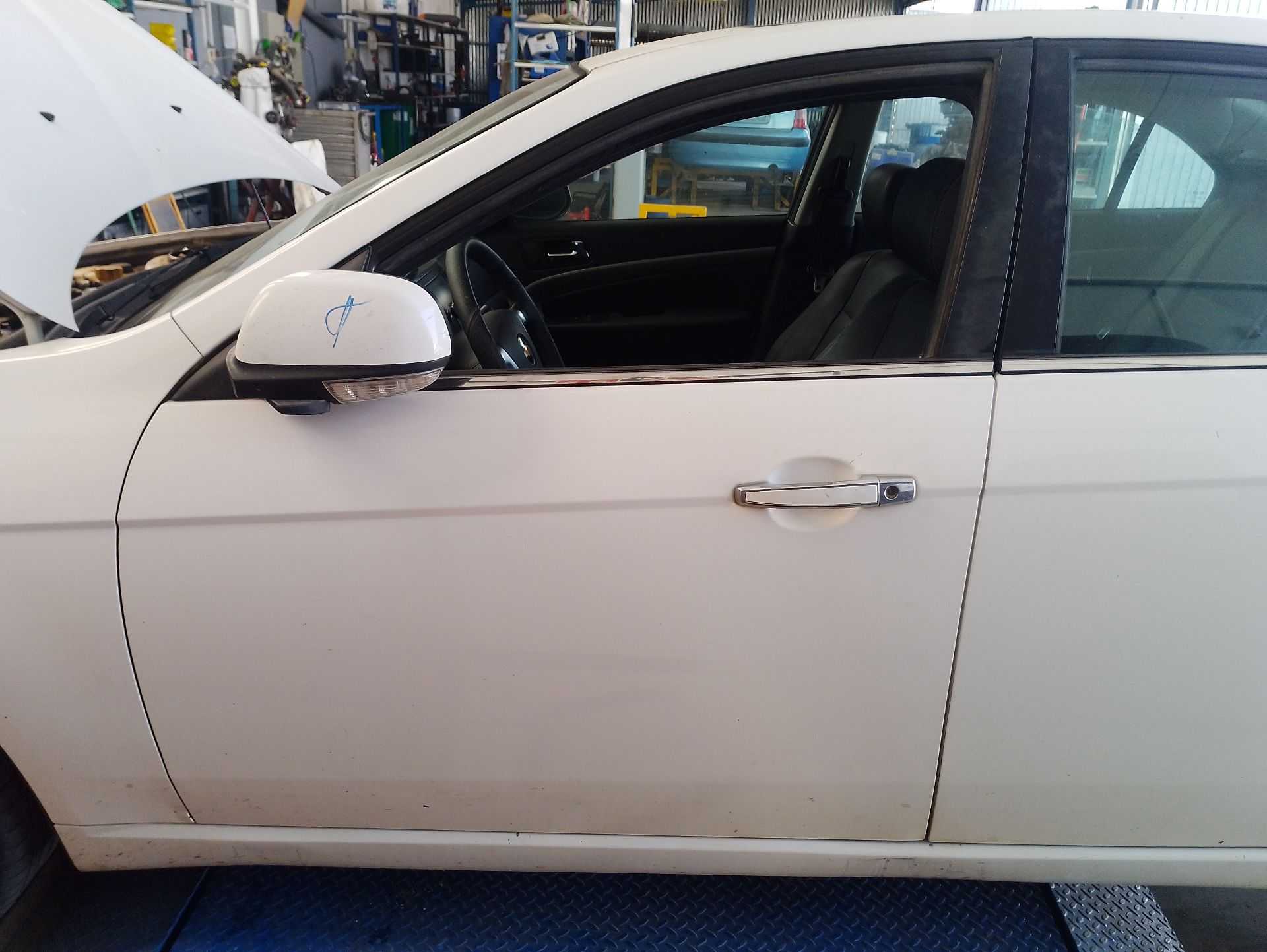 Recambio de puerta delantera izquierda para chevrolet epica (kl1_) 2.0 d referencia OEM IAM 96635579  