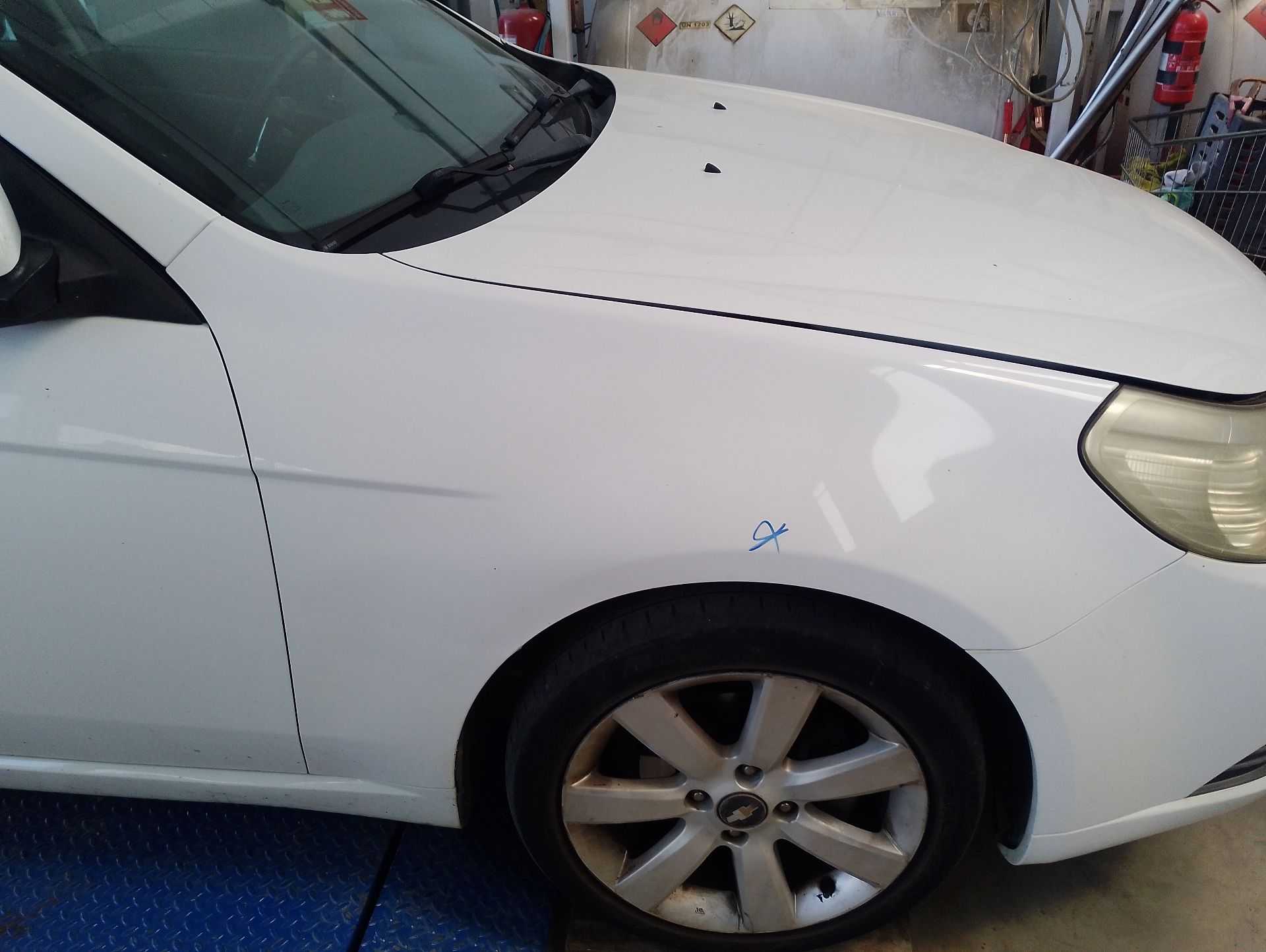 Recambio de aleta delantera derecha para chevrolet epica (kl1_) 2.0 d referencia OEM IAM 96636330  