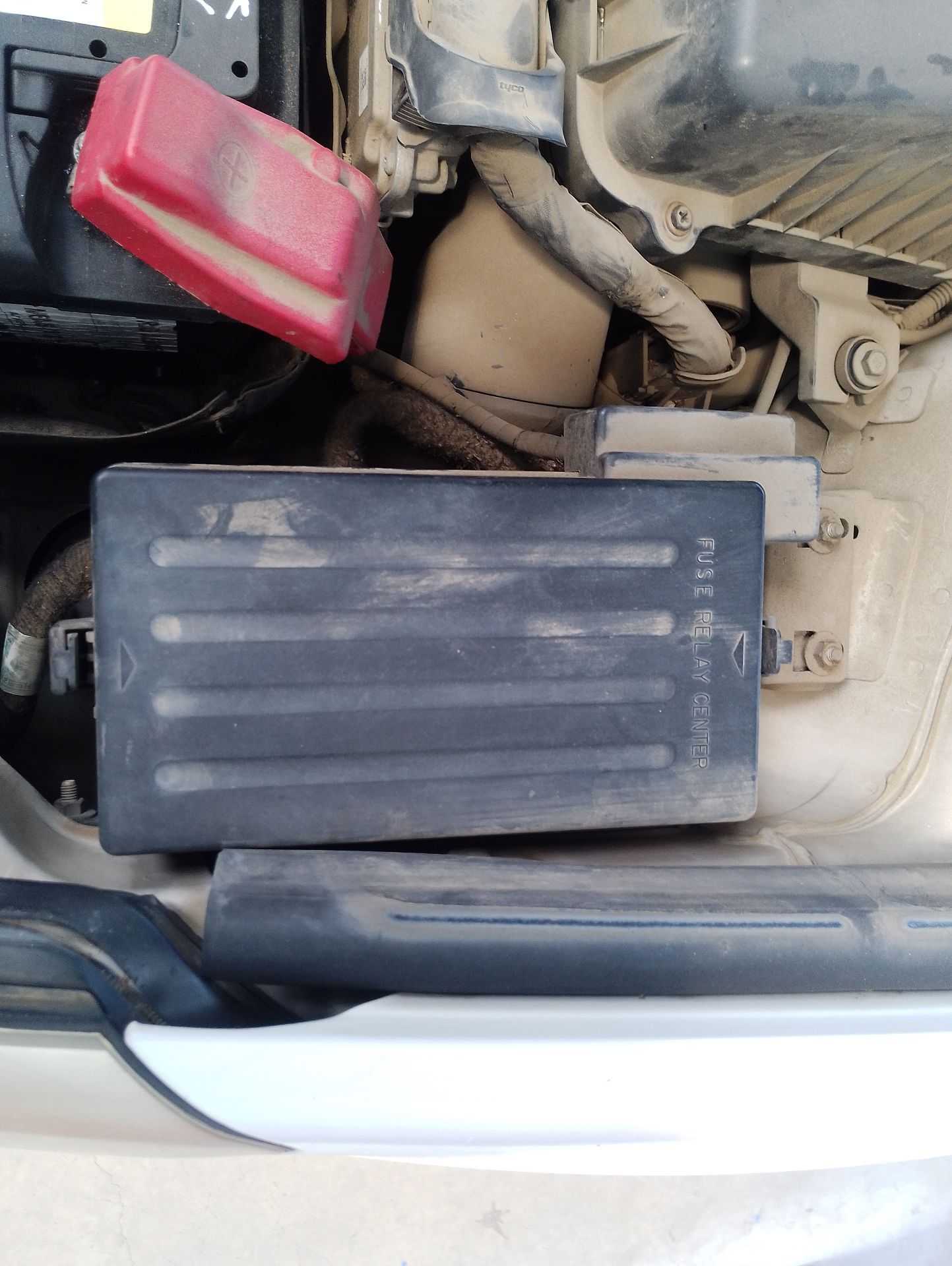 Recambio de caja reles / fusibles para chevrolet epica (kl1_) 2.0 d referencia OEM IAM 96646698  