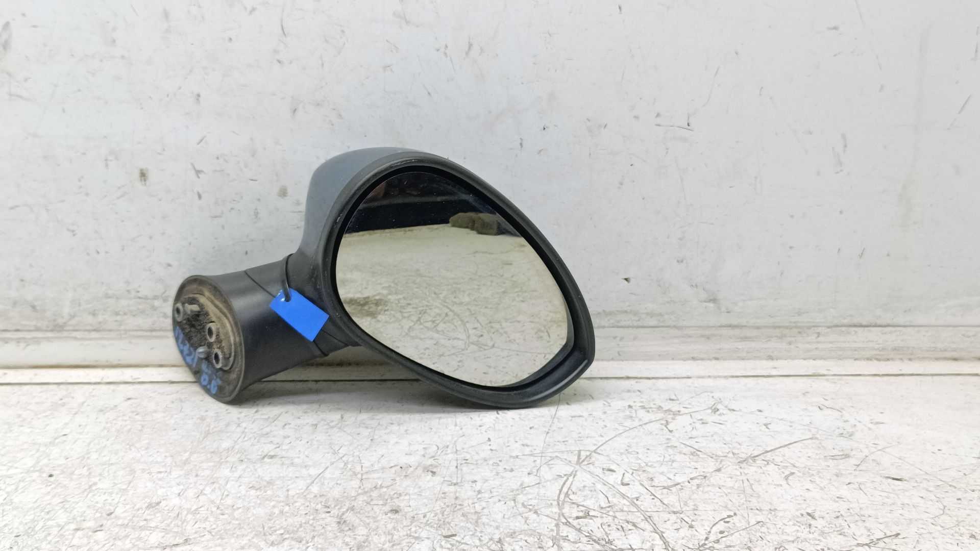 Recambio de retrovisor derecho para fiat linea (110) dynamic referencia OEM IAM E3021055  