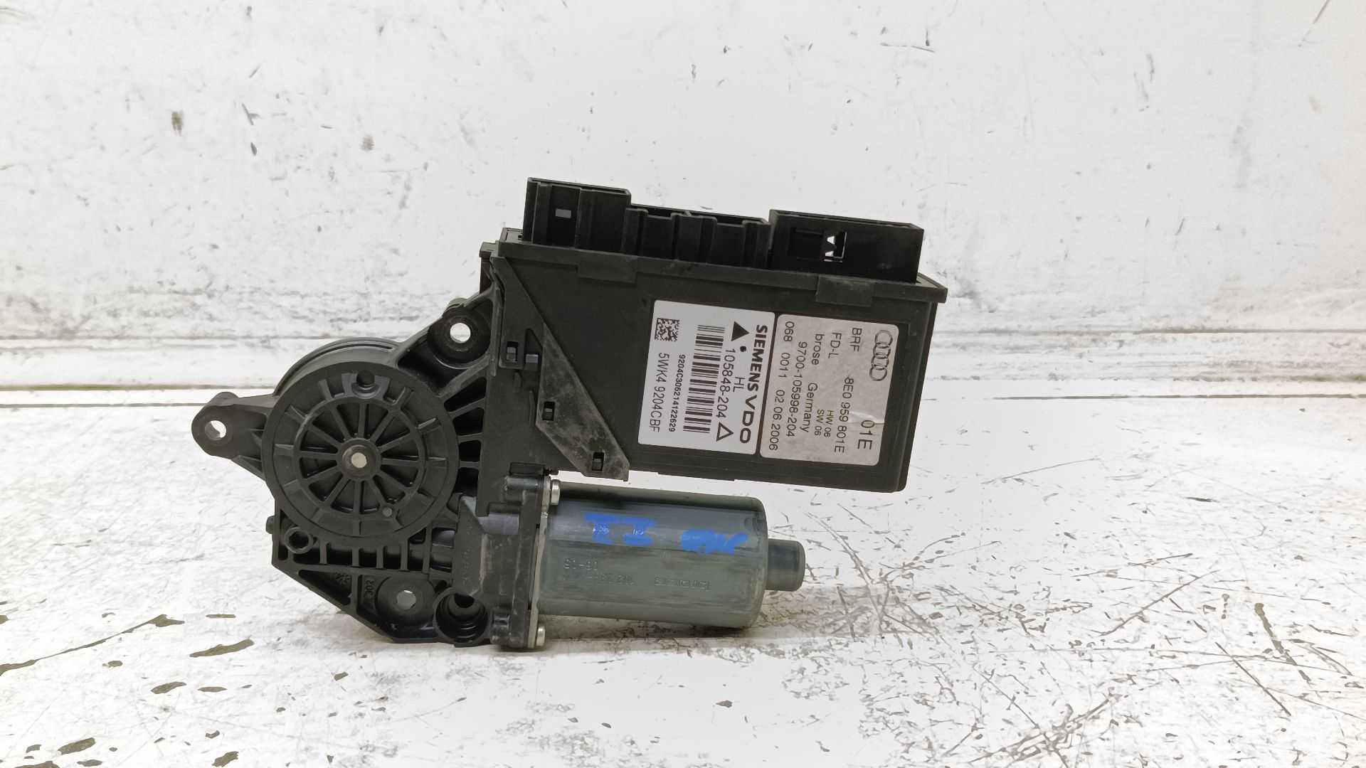 Recambio de motor elevalunas trasero izquierdo para audi a4 berlina (8e) 2.0 referencia OEM IAM 8E0959801E 105848204 