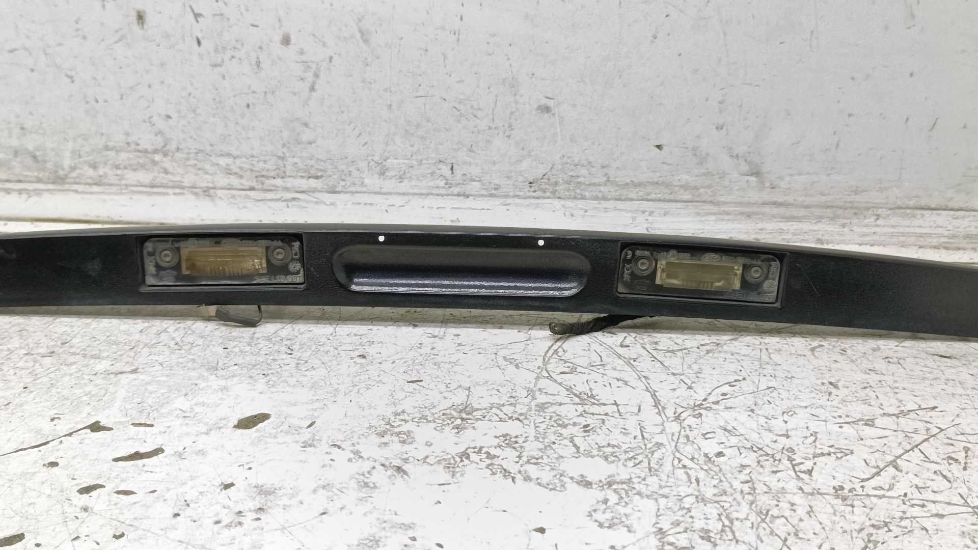 Recambio de piloto matricula para ford fusion (cbk) ambiente referencia OEM IAM 2S6113550AA  