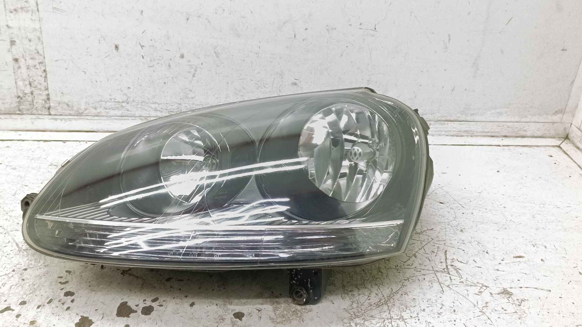 Recambio de faro izquierdo para volkswagen golf v (1k1) 1.9 tdi referencia OEM IAM 1K6941029T / 1K6941029P  