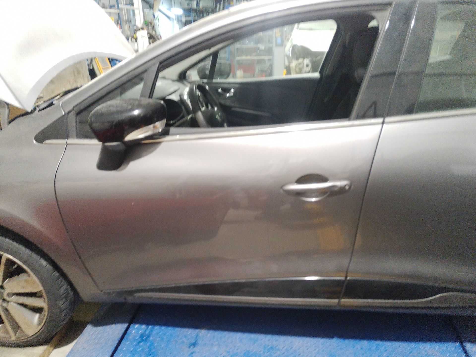 Recambio de puerta delantera izquierda para renault clio iv (bh_) 1.5 dci 90 referencia OEM IAM 801017896R  