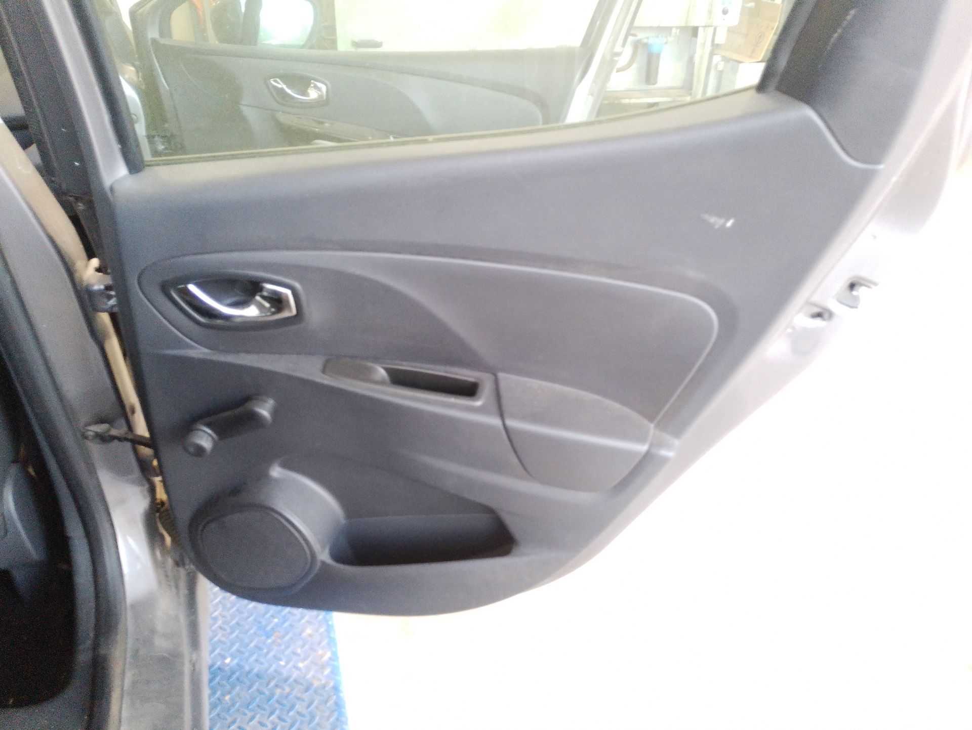 Recambio de guarnecido puerta trasera derecha para renault clio iv (bh_) 1.5 dci 90 referencia OEM IAM   